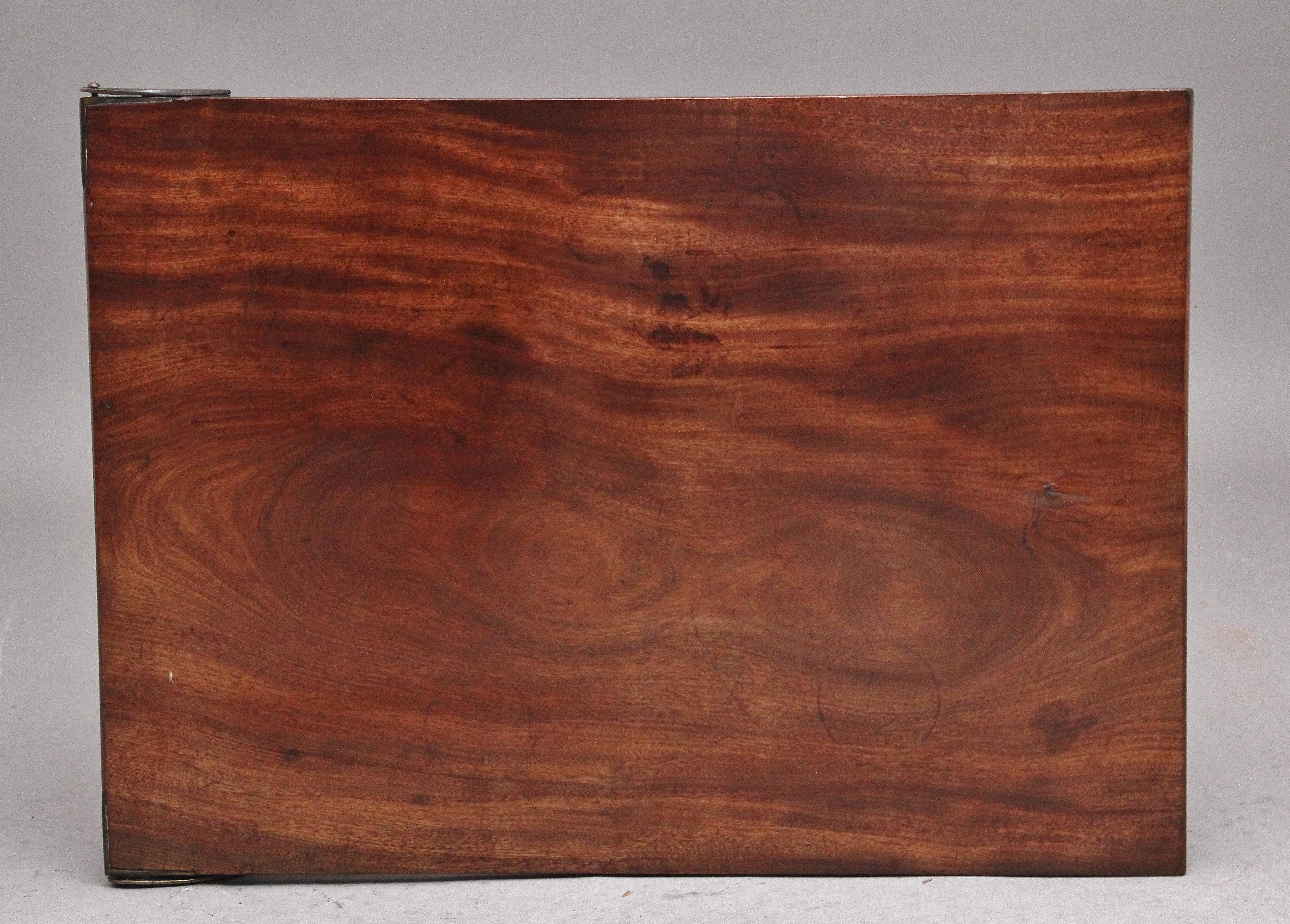 Georgian Early 19th Century Mahogany Butlers Tray on Stand For Sale