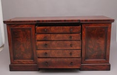 Early 19th Century mahogany cabinet
