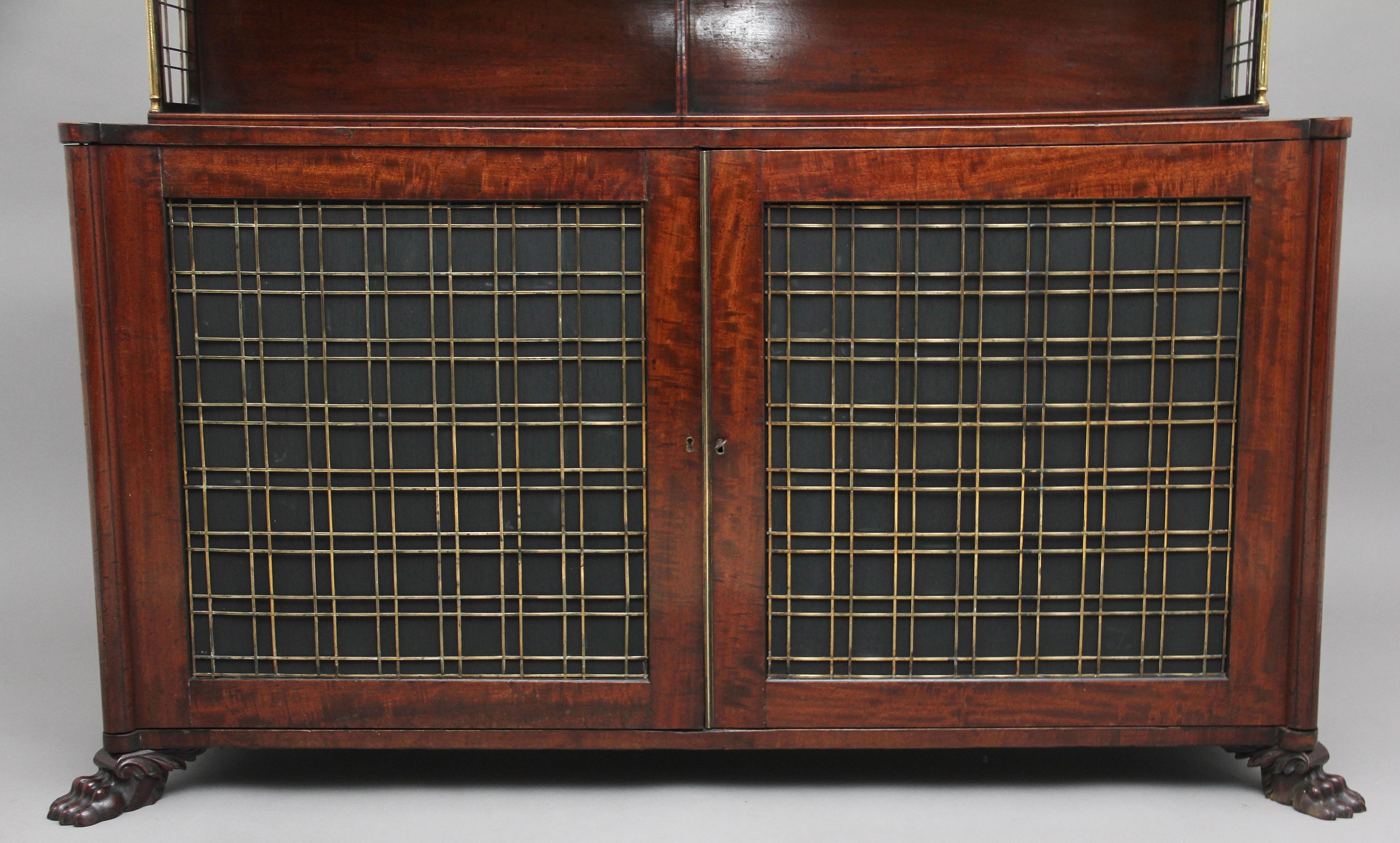Early 19th Century Mahogany Cabinet For Sale 3