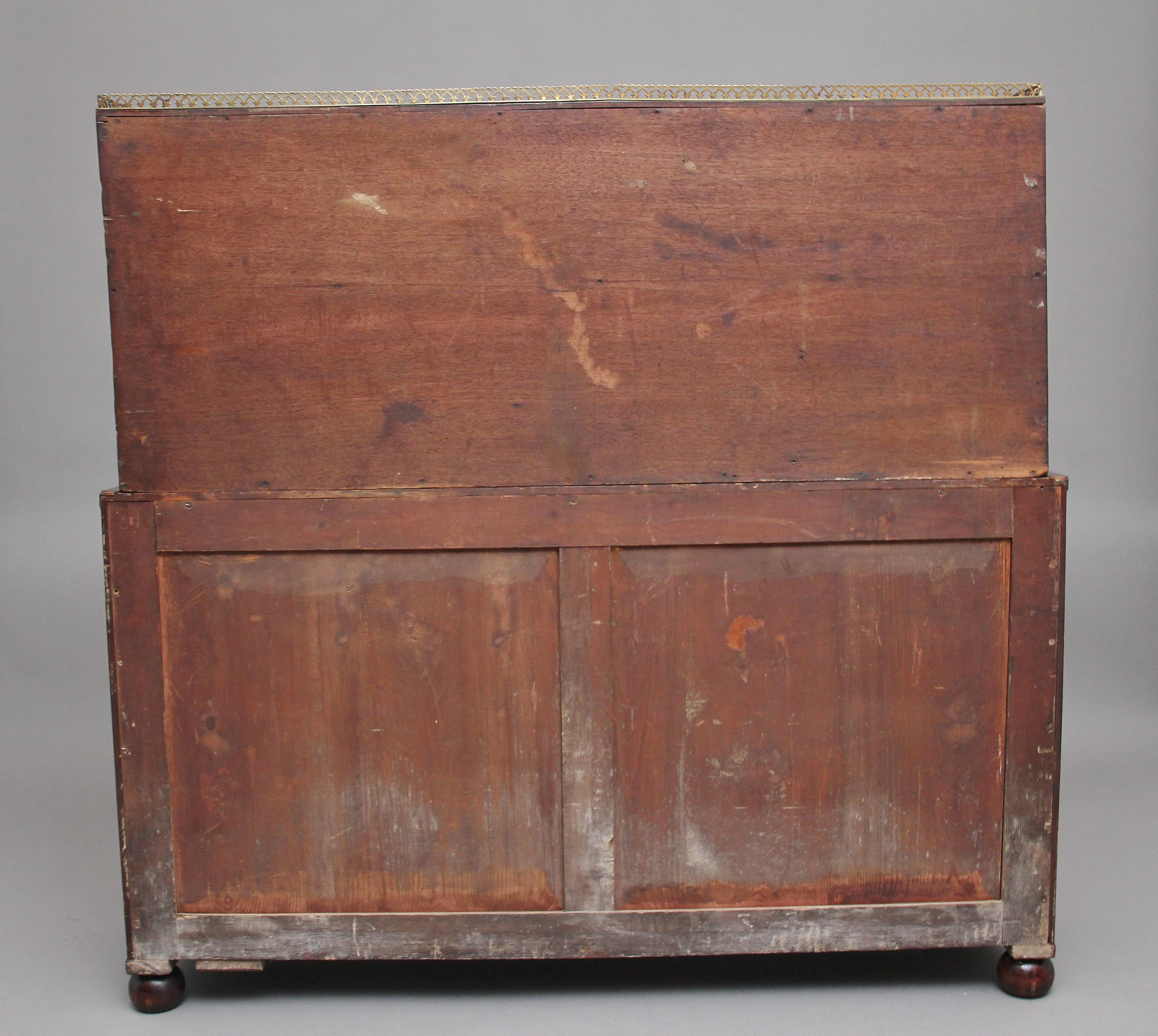 Early 19th Century Mahogany Cabinet For Sale 5