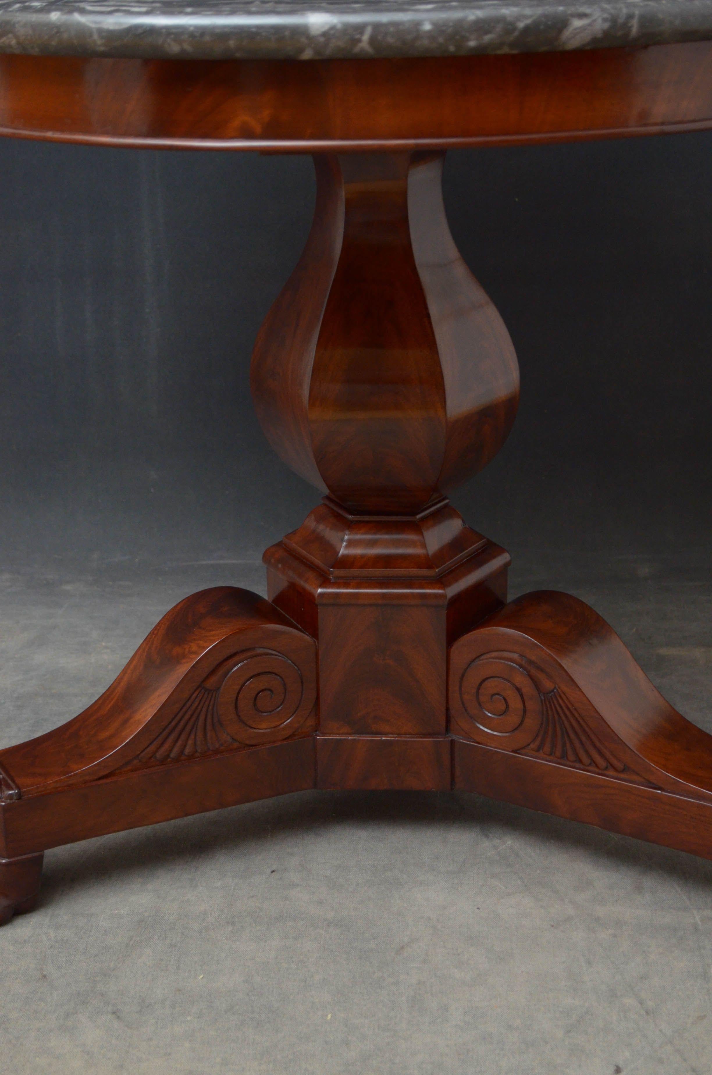 Early 19th Century Mahogany Centre Table 3