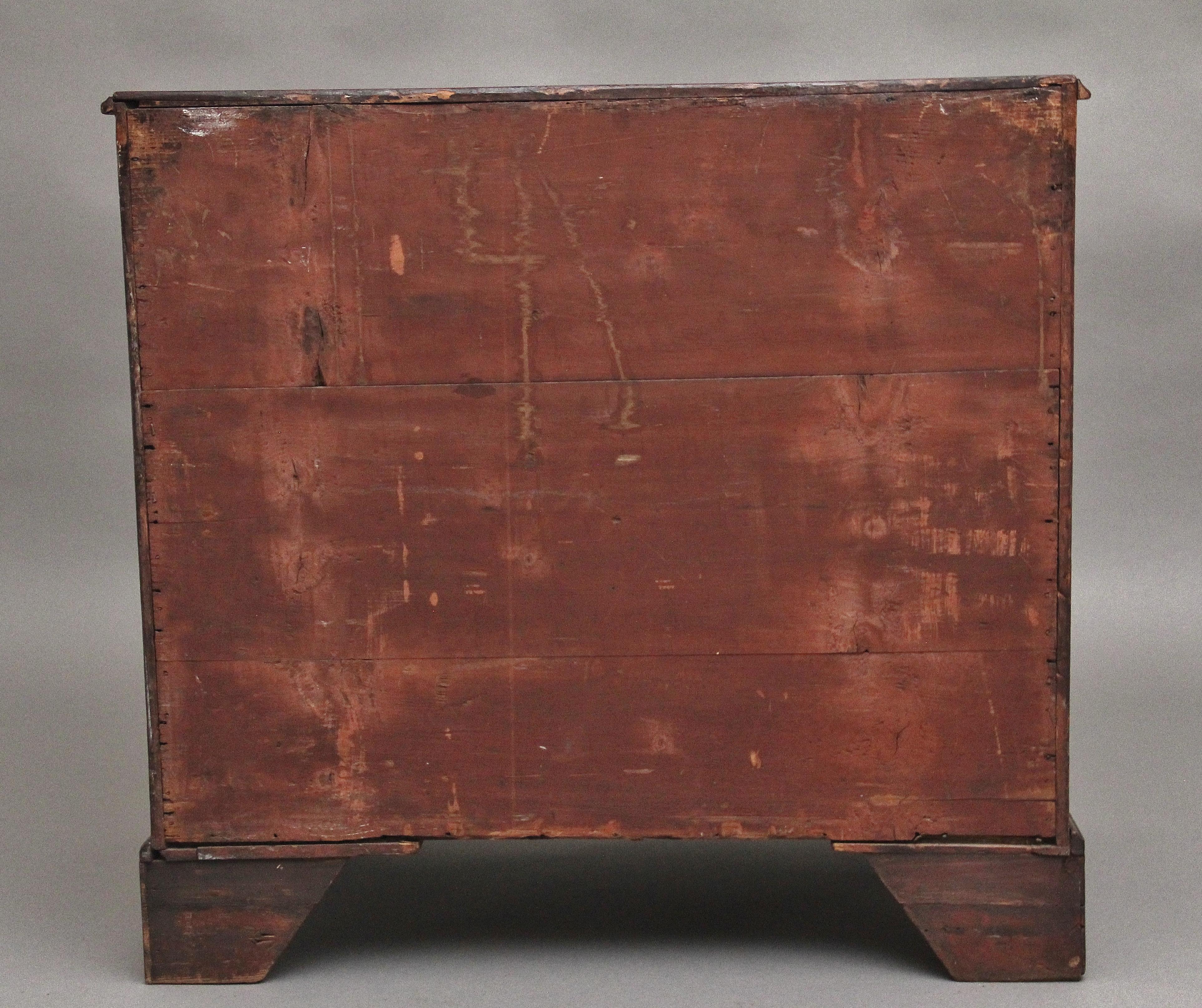 Mahogany Early 19th Century mahogany chest For Sale