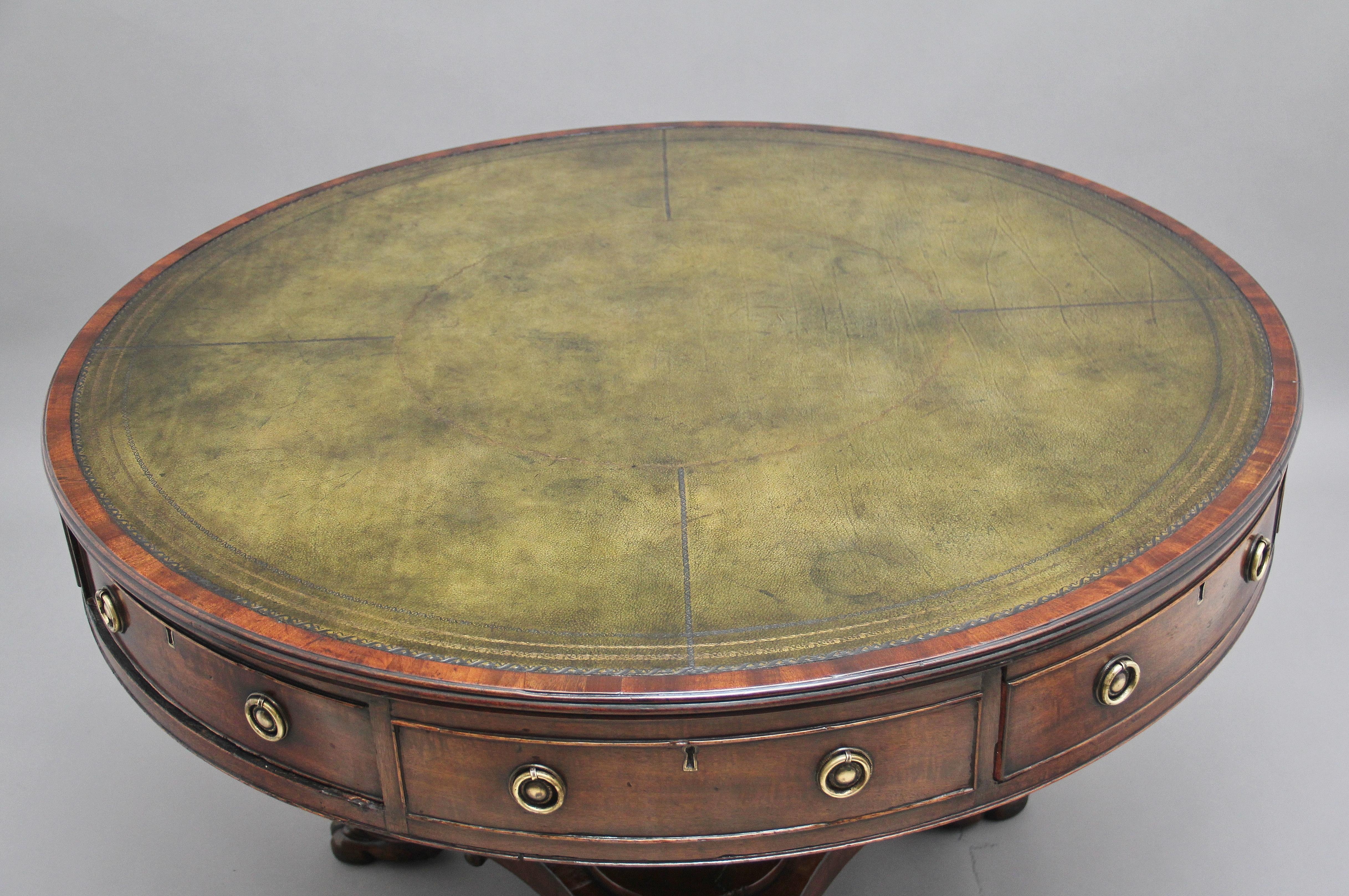Early 19th Century Mahogany Drum Table In Good Condition In Martlesham, GB