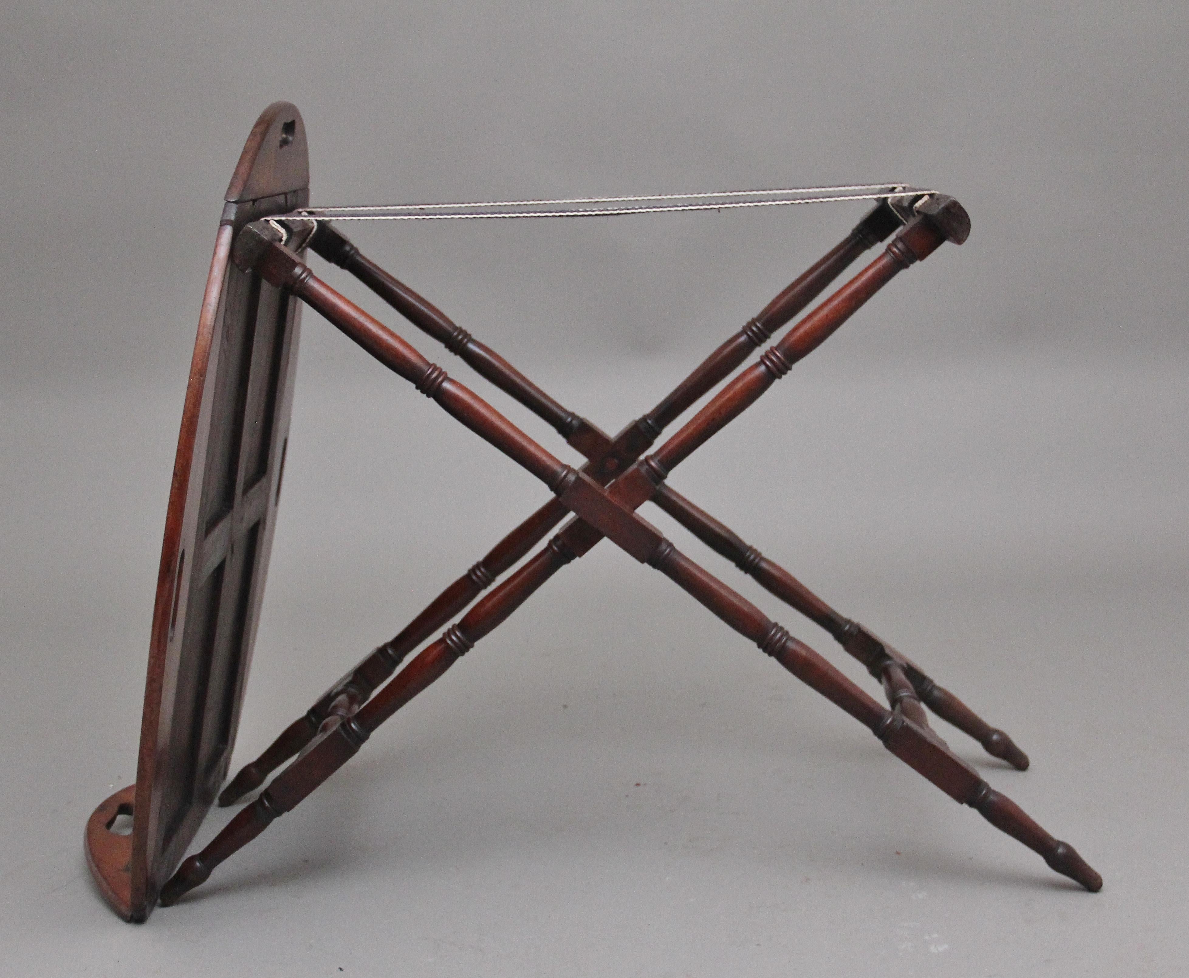 Early 19th Century mahogany folding butlers tray on stand For Sale 1