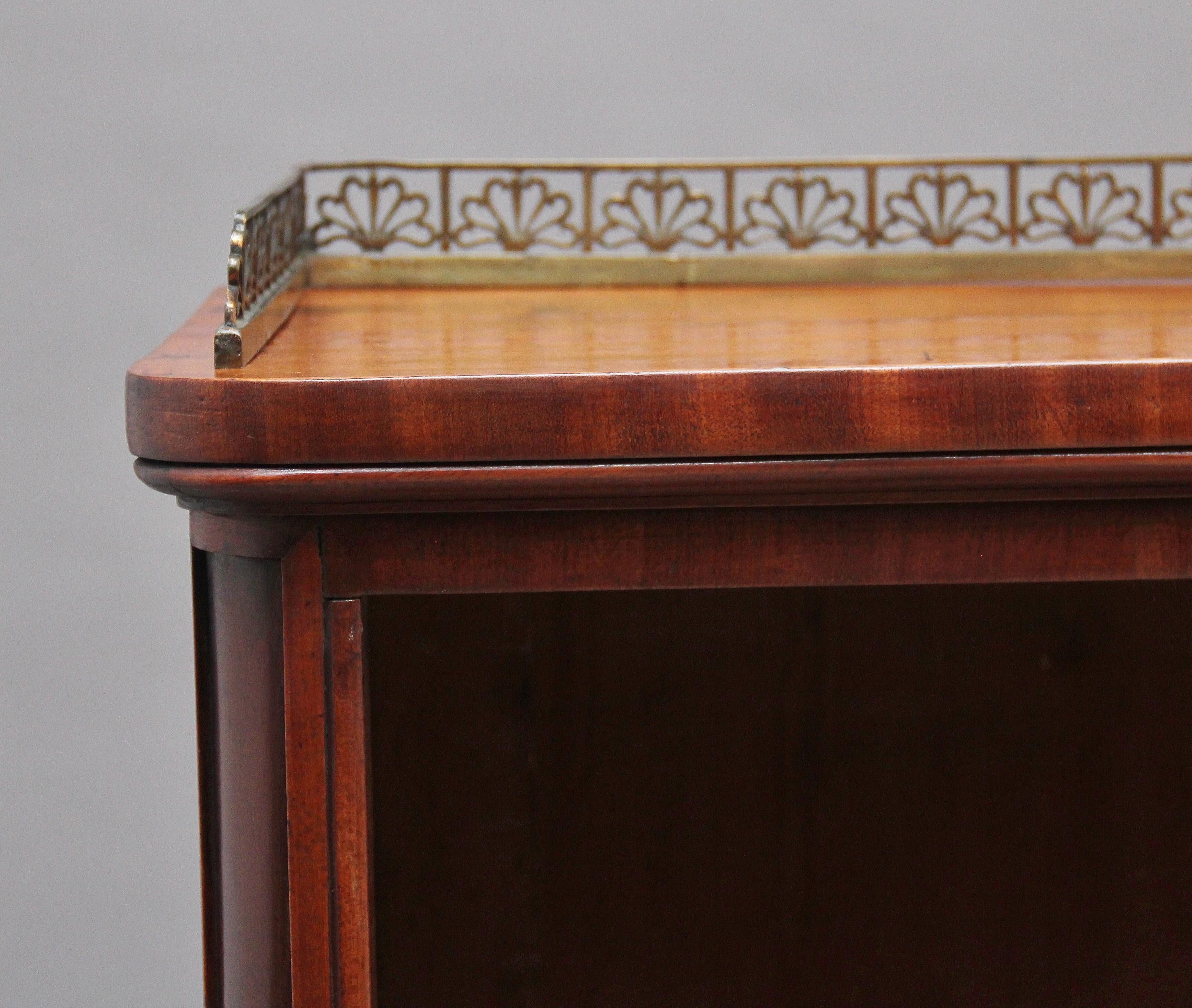 Early 19th Century Mahogany Open Bookcase 1