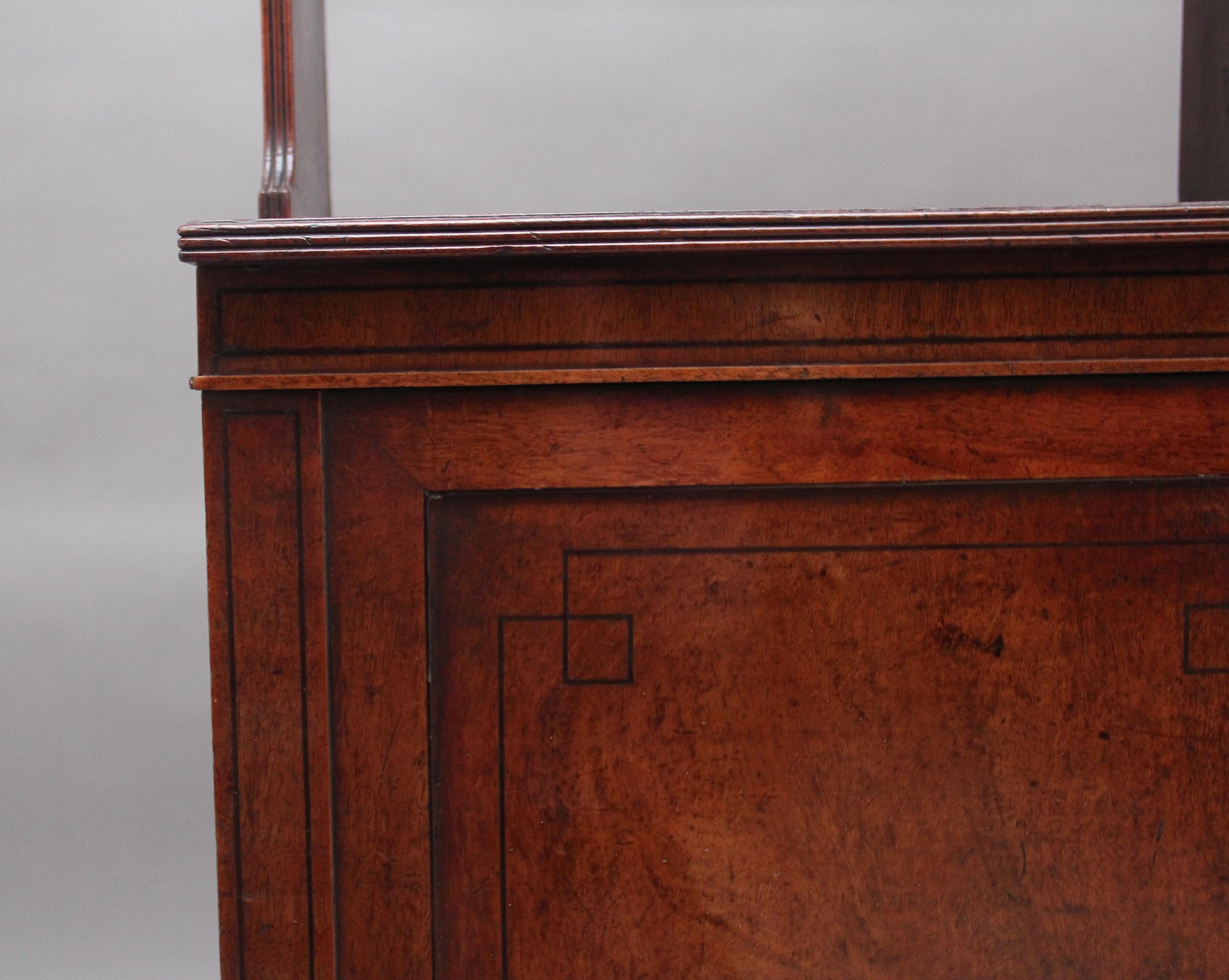 Early 19th Century Mahogany Open Top Cabinet For Sale 4