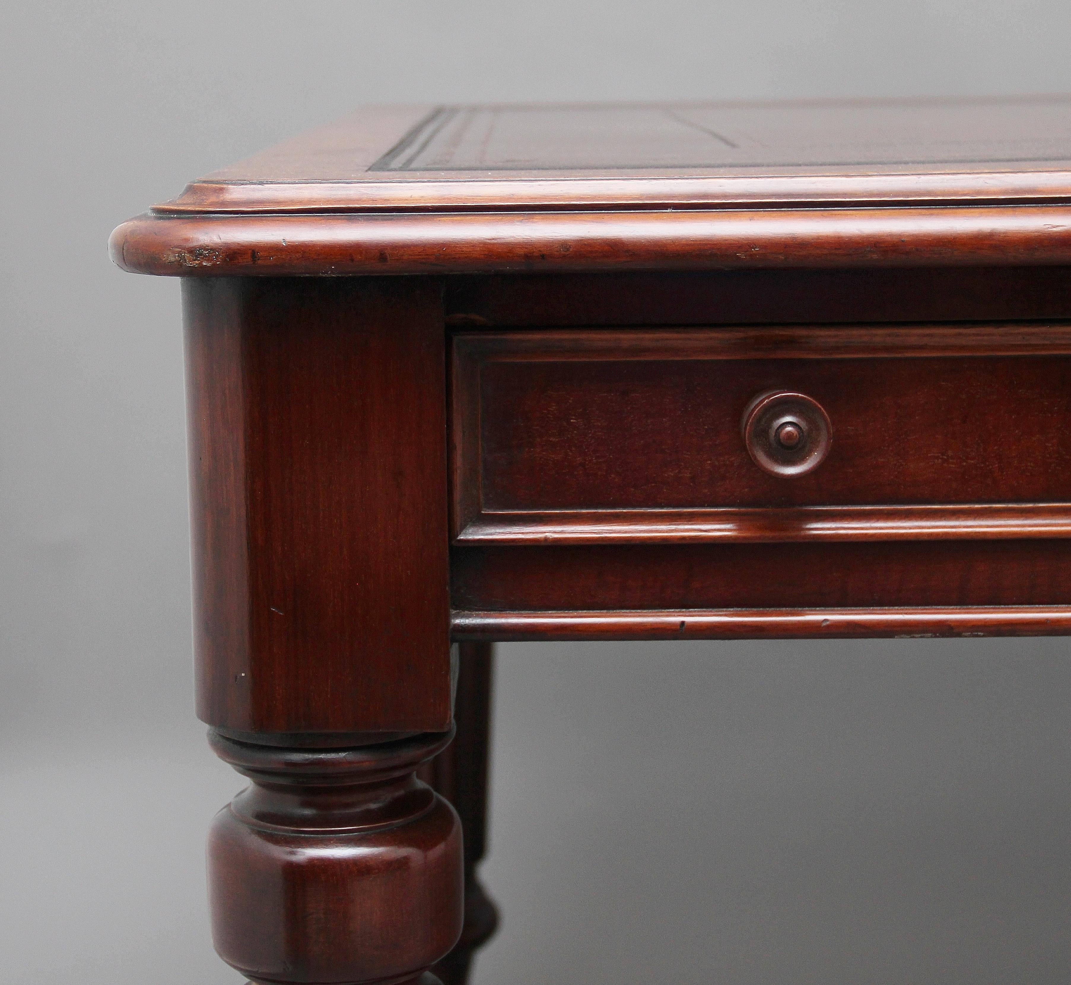 Early 19th Century Mahogany Partners Desk 6