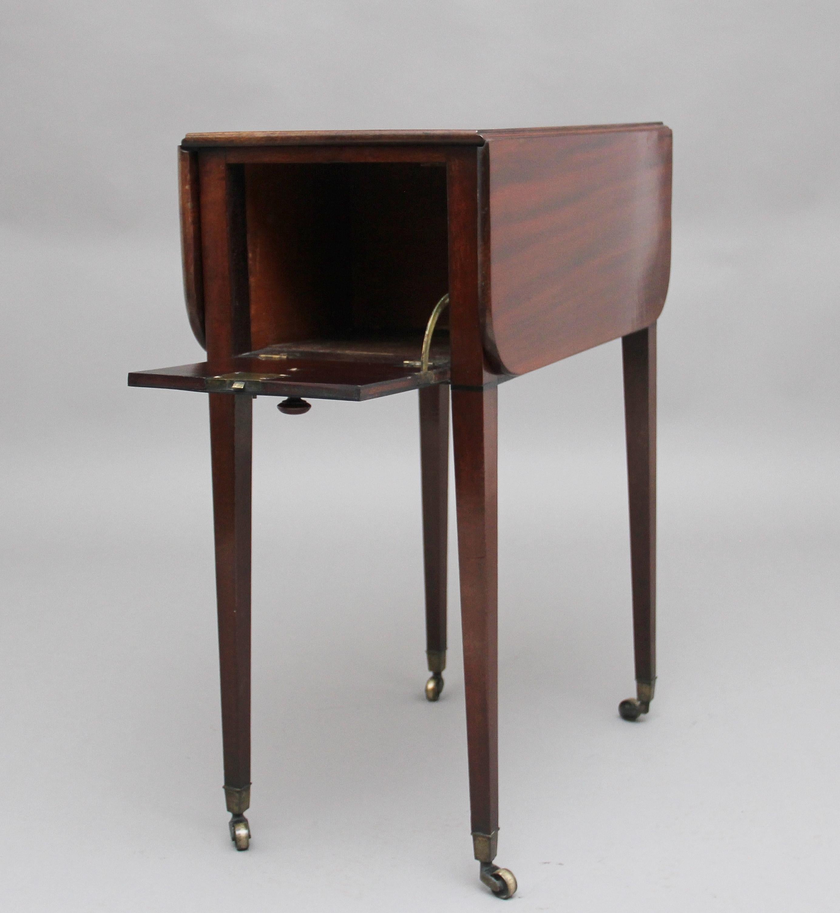 Mesa Pembroke de caoba de principios del siglo XIX en Bueno estado para la venta en Martlesham, GB