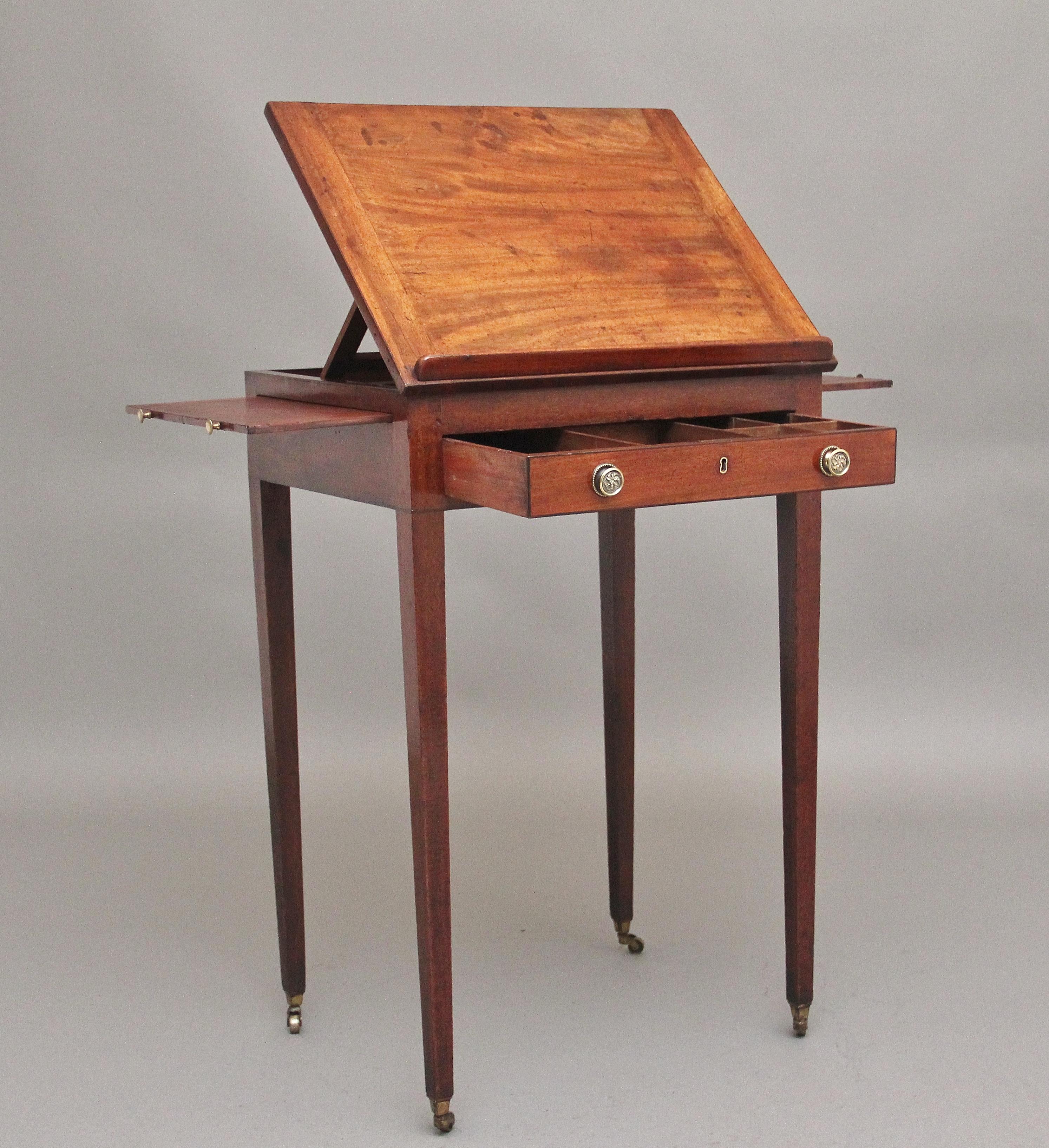 Regency Table de lecture en acajou du début du 19e siècle en vente