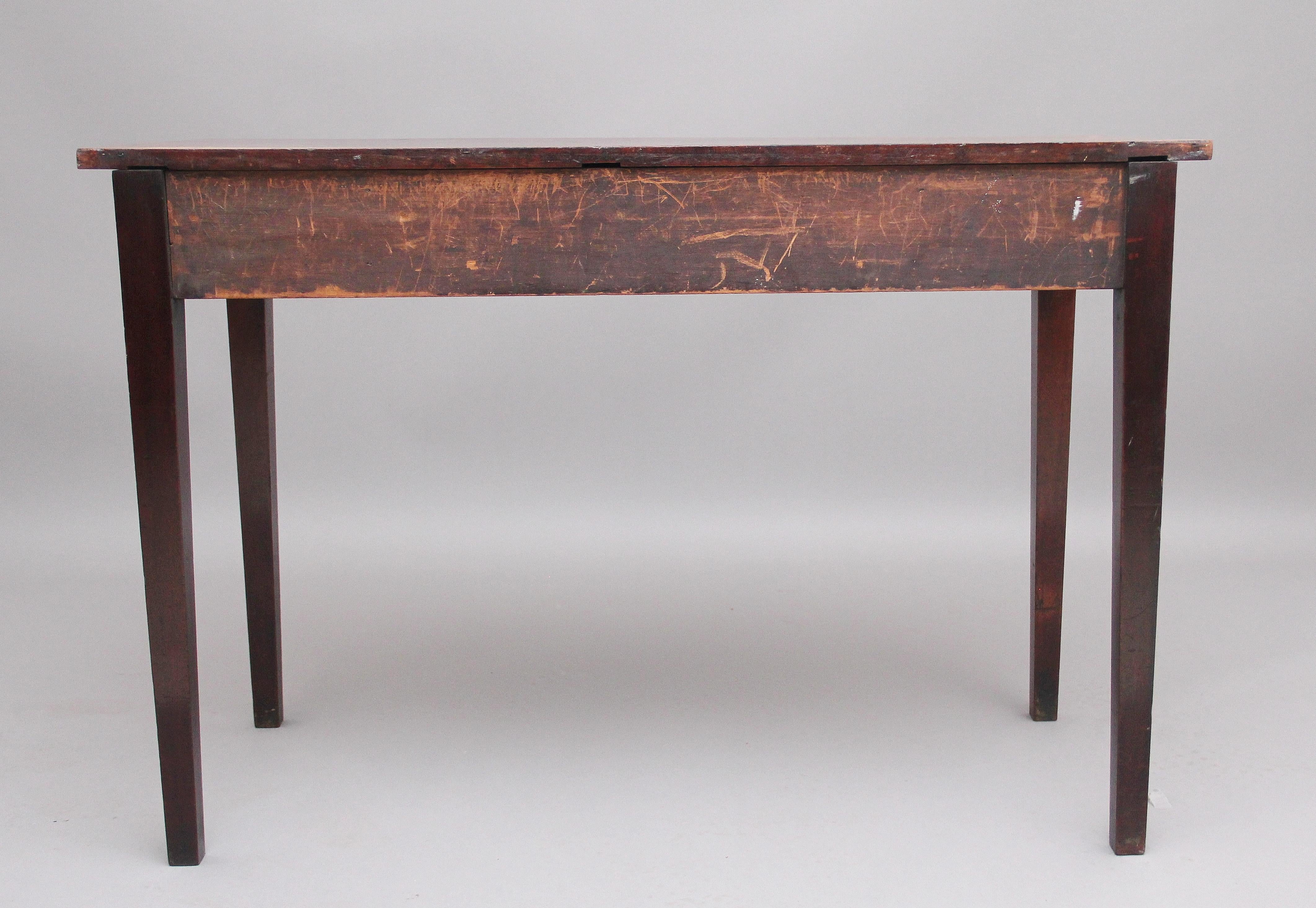 Early 19th Century Mahogany Side Table 1