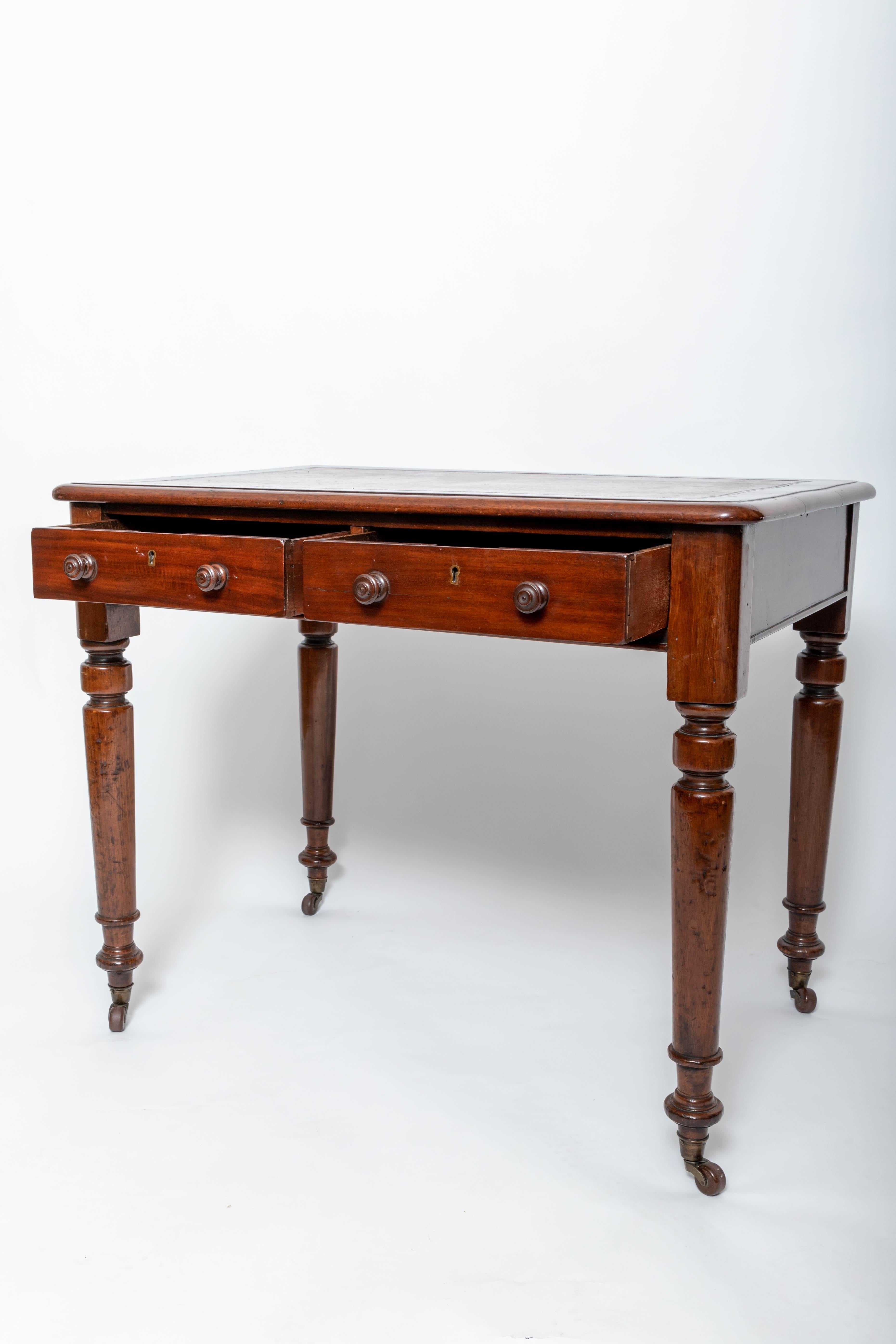 Early 19th Century Mahogany Writing Table im Angebot 1