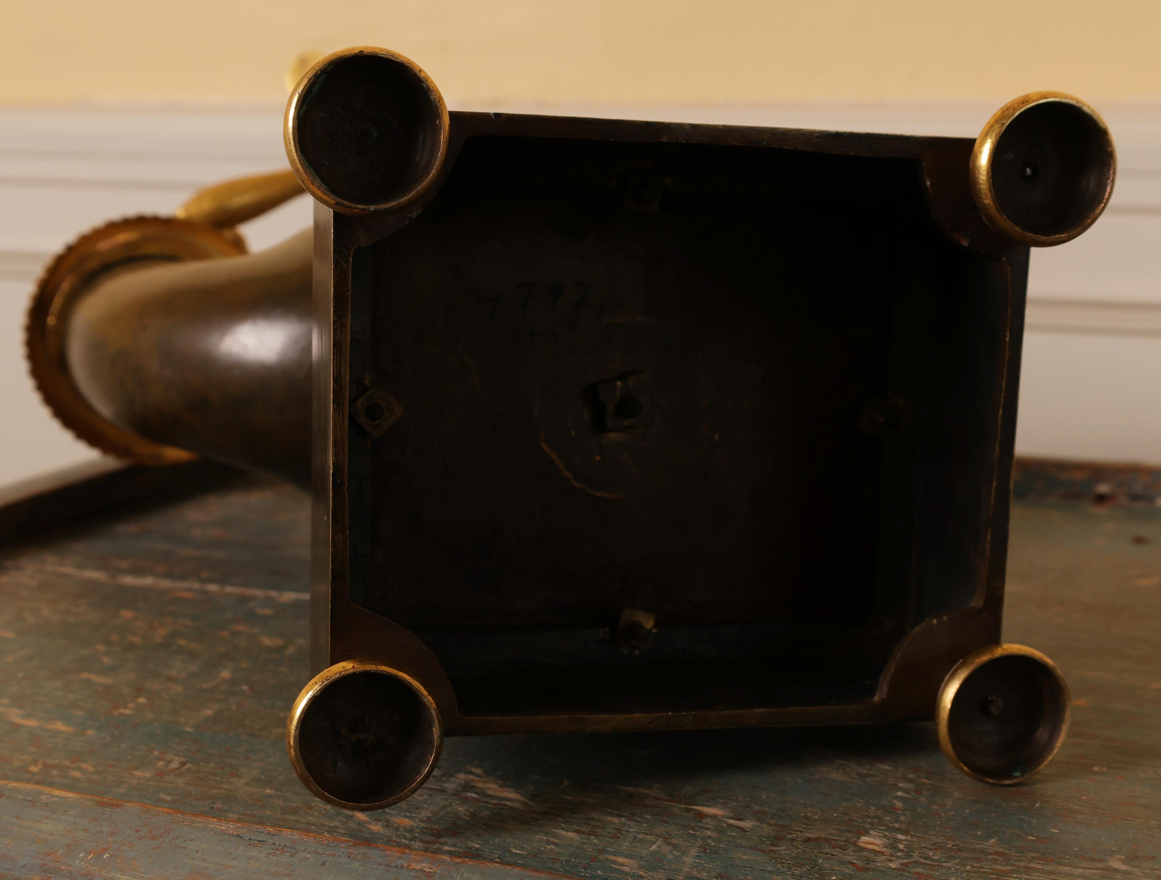 Early 19th Century Mantel Clock signed Gustaf Undén For Sale 2
