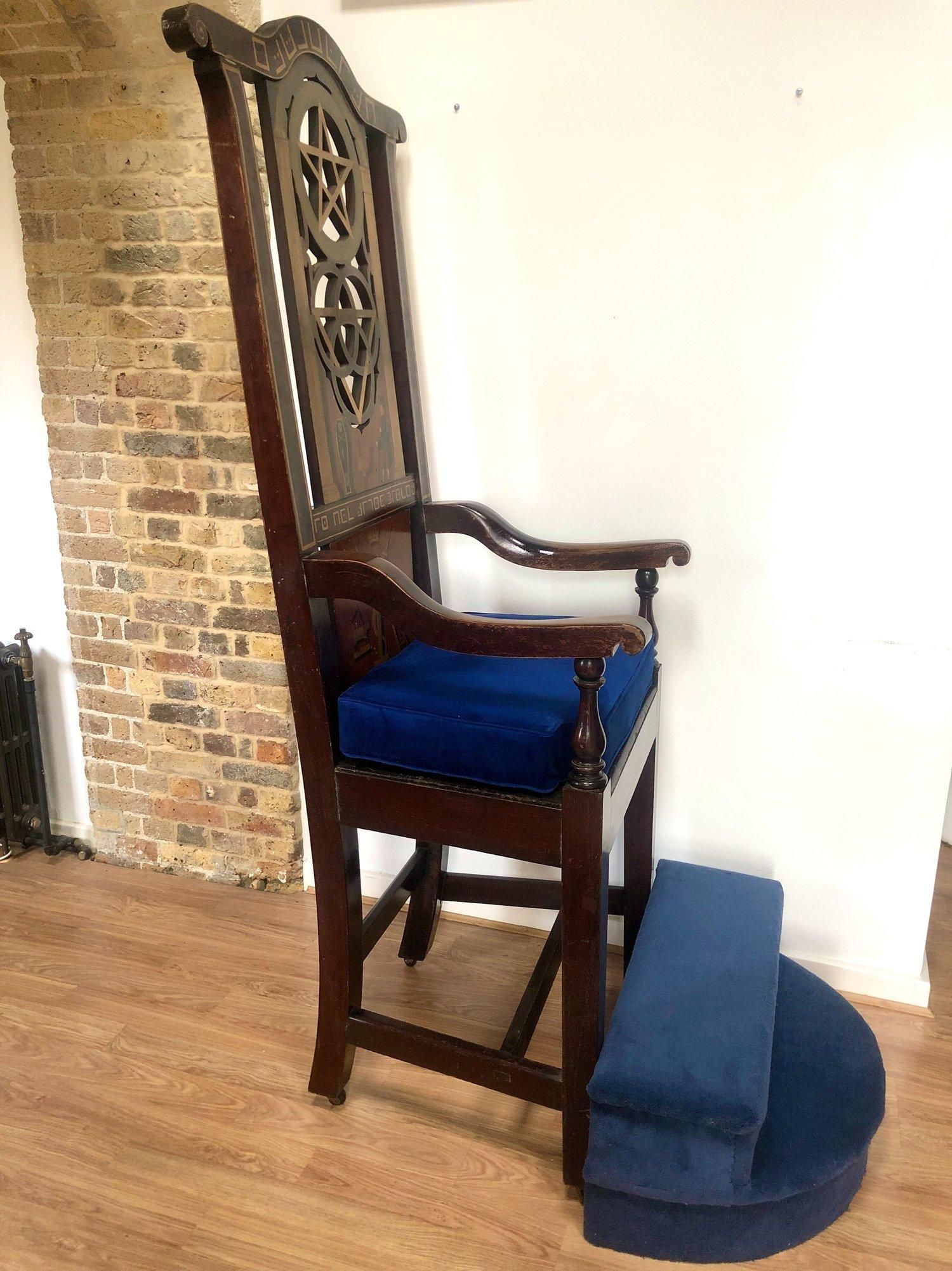 Early 19th Century Masonic Lodge Ceremonial Throne Chair with Magic Symbols For Sale 2