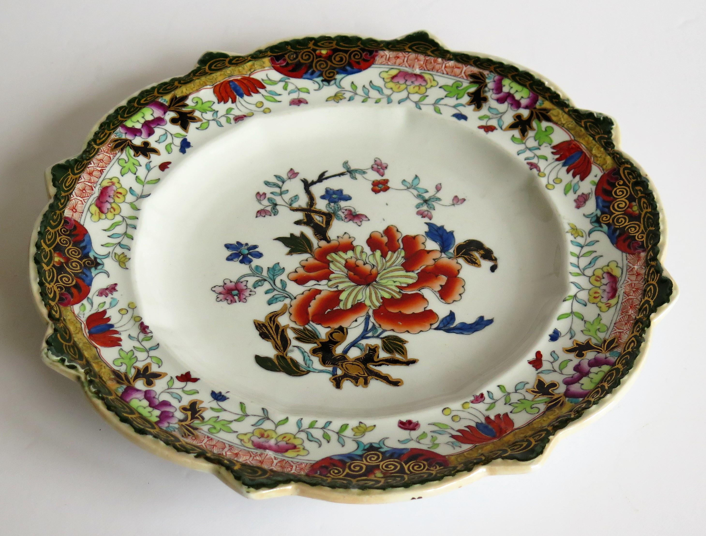 Early 19th Century Masons Ironstone Plate in Ragged Rose Pattern, Rare Shape In Good Condition In Lincoln, Lincolnshire