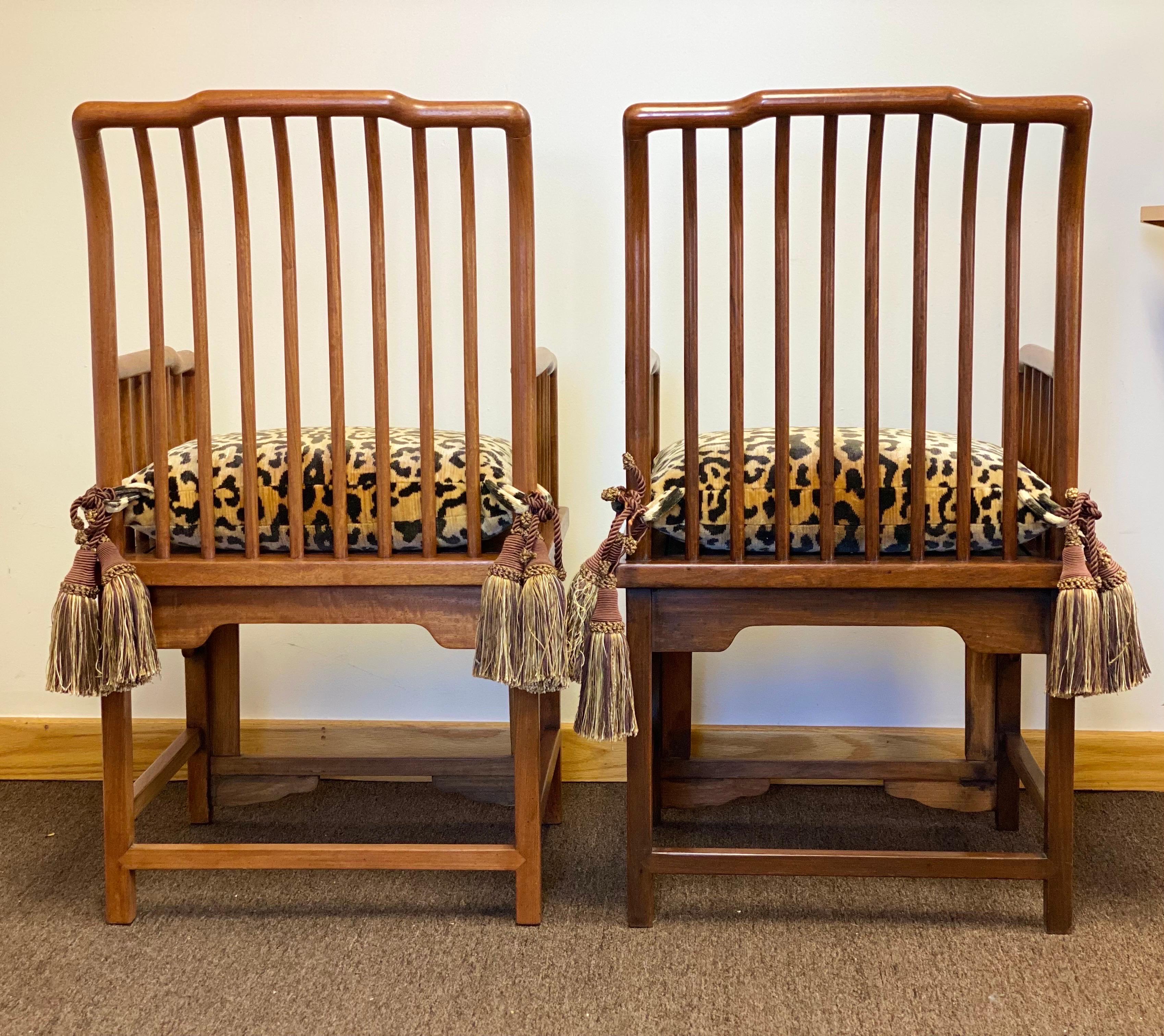 Fauteuils en bois de feuillus à dossier à lattes de style Ming du début du XIXe siècle en vente 3