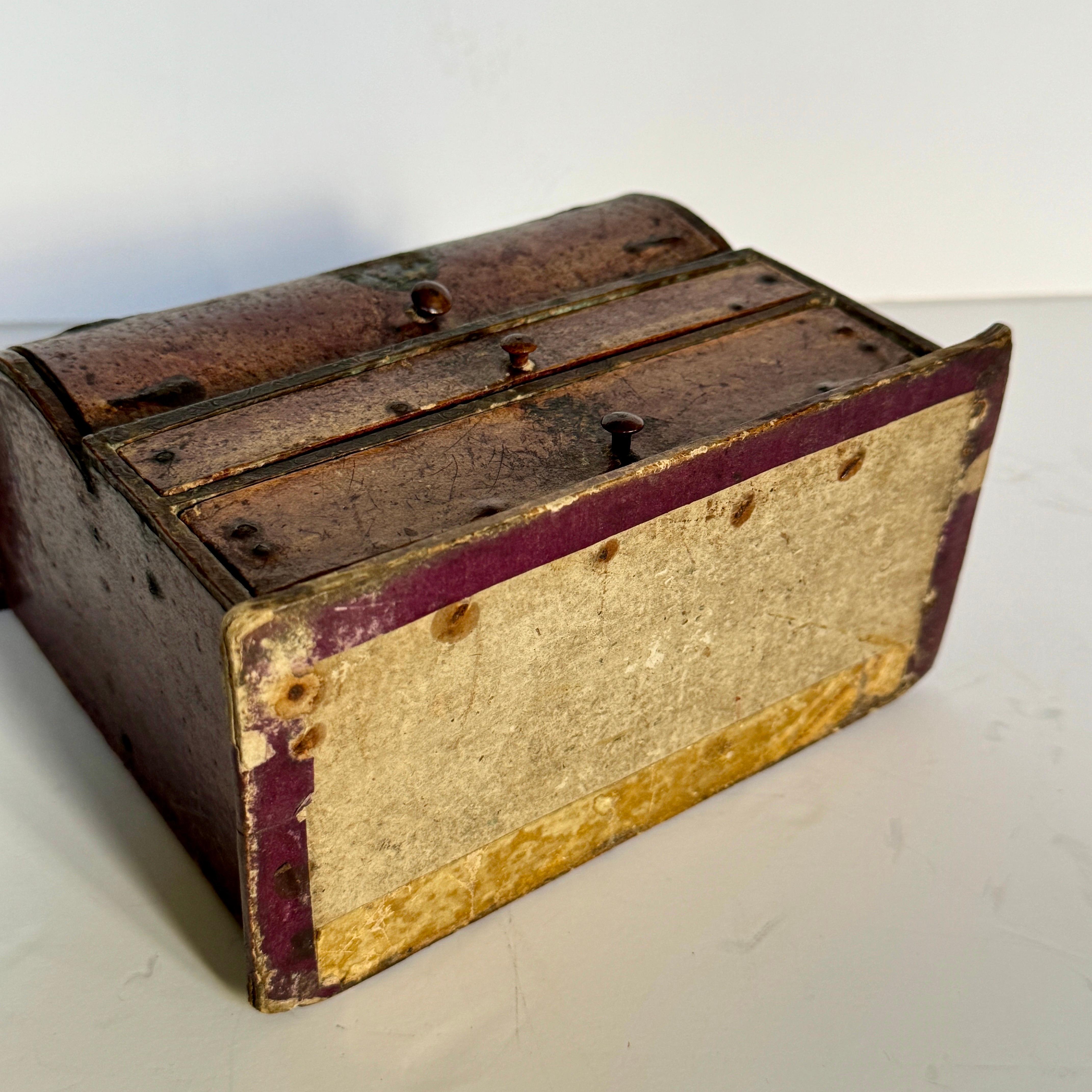 Métal Début du 19e siècle - Bureau d'écriture miniature - Boîte à bijoux en vente