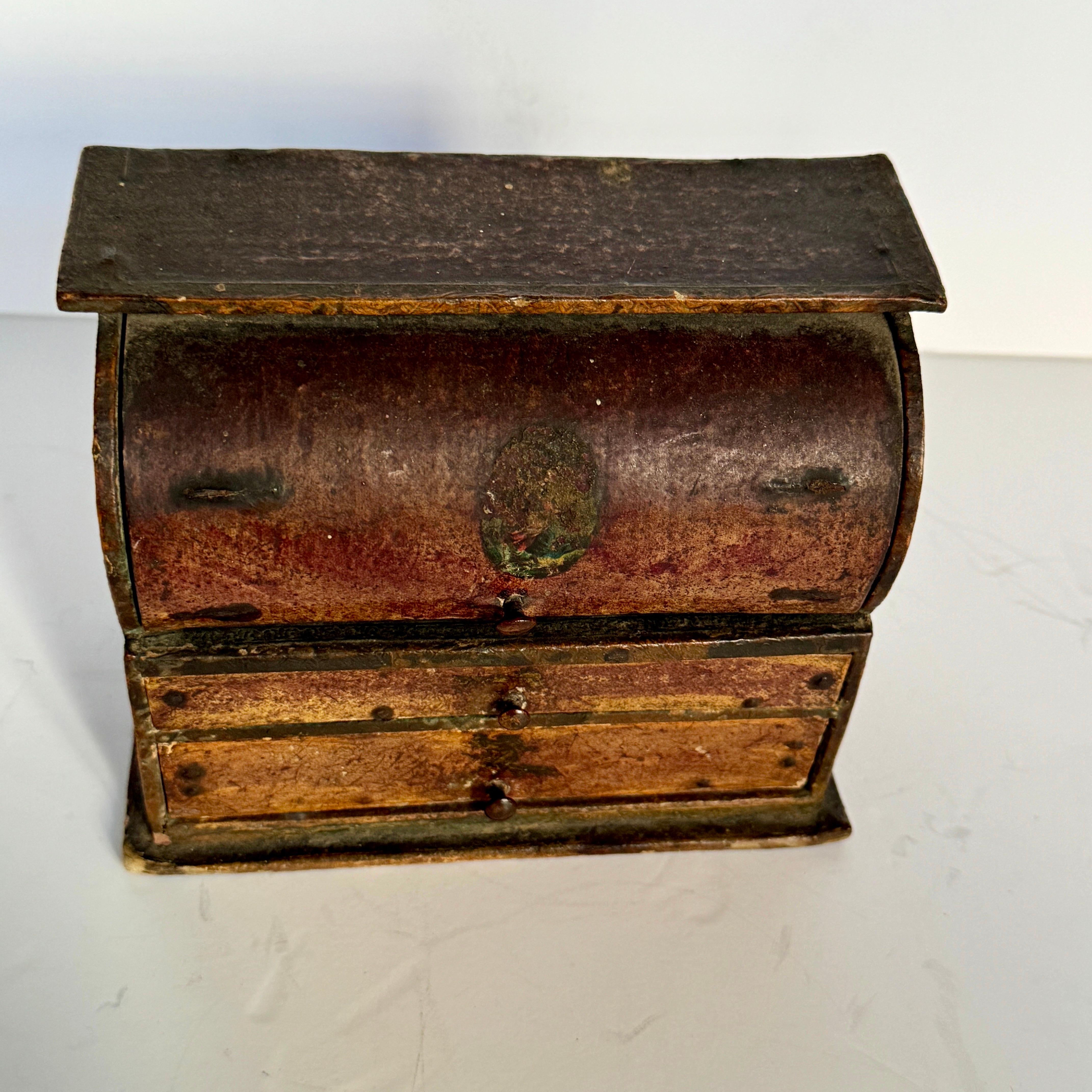 Début du 19e siècle - Bureau d'écriture miniature - Boîte à bijoux en vente 1