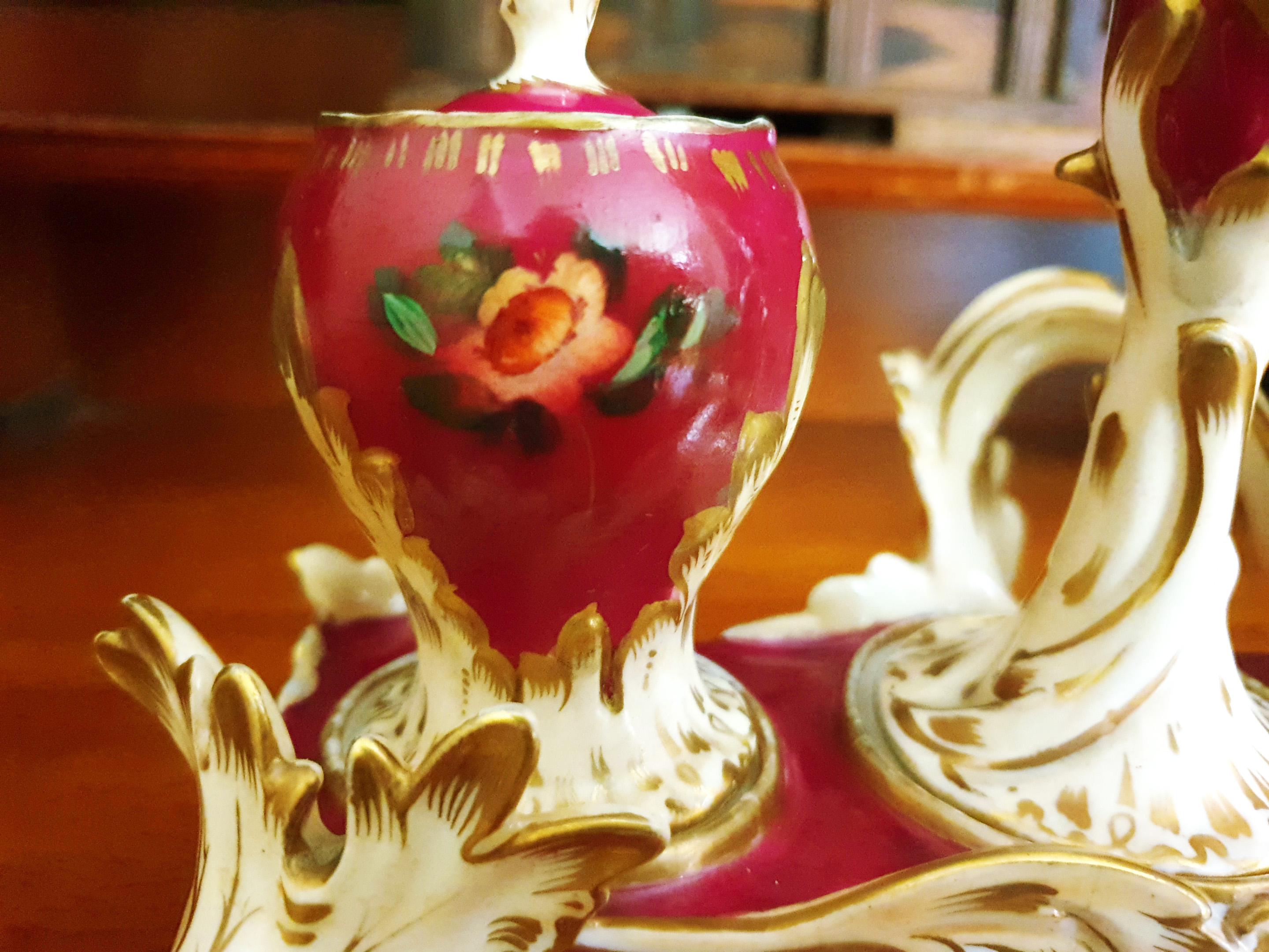 Hand-Crafted Early 19th Century Minton Hand Painted Ruby Red Inkwell For Sale