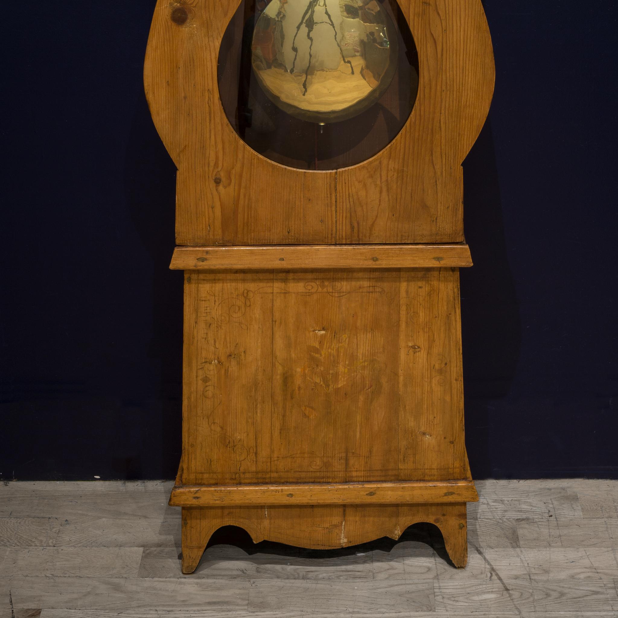 French Provincial Early 19th Century Mobier Longcase Clock, circa 1830-1850