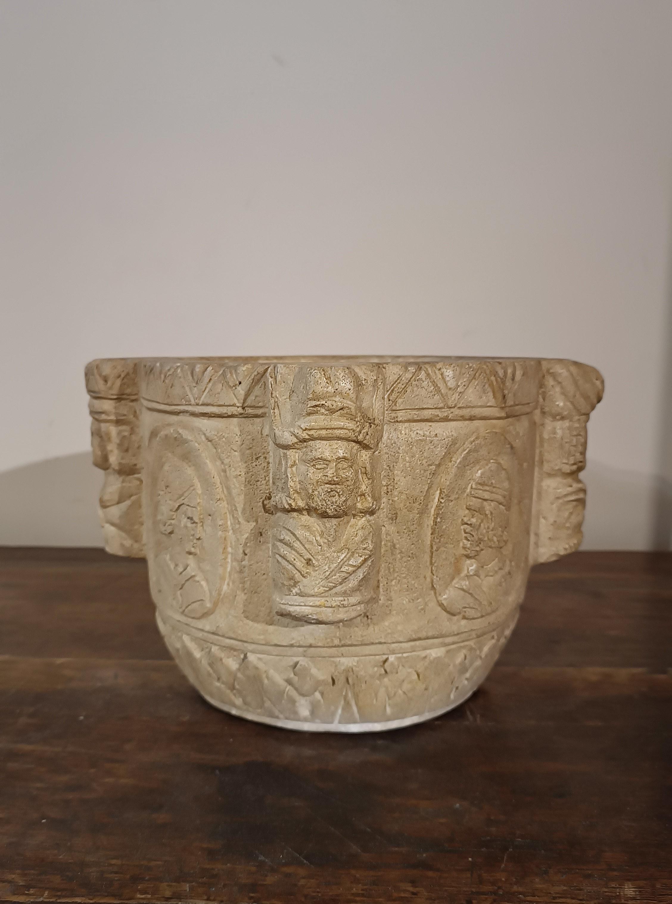 EARLY 19th CENTURY MORTAR WITH FIGURED ENGRAVINGS 7