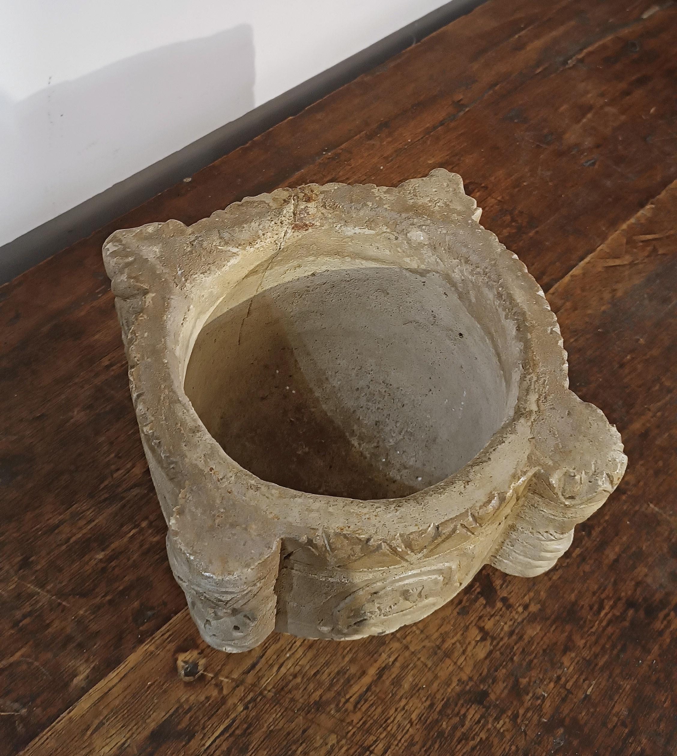EARLY 19th CENTURY MORTAR WITH FIGURED ENGRAVINGS 3
