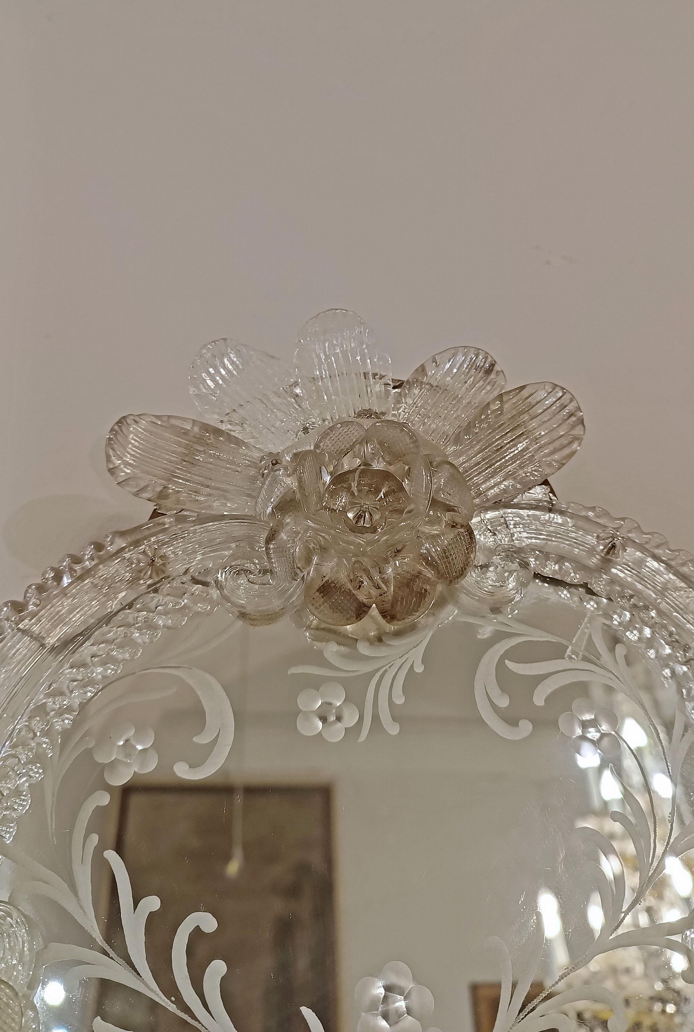 Espejo de cristal de murano de principios del siglo xix en venta 4