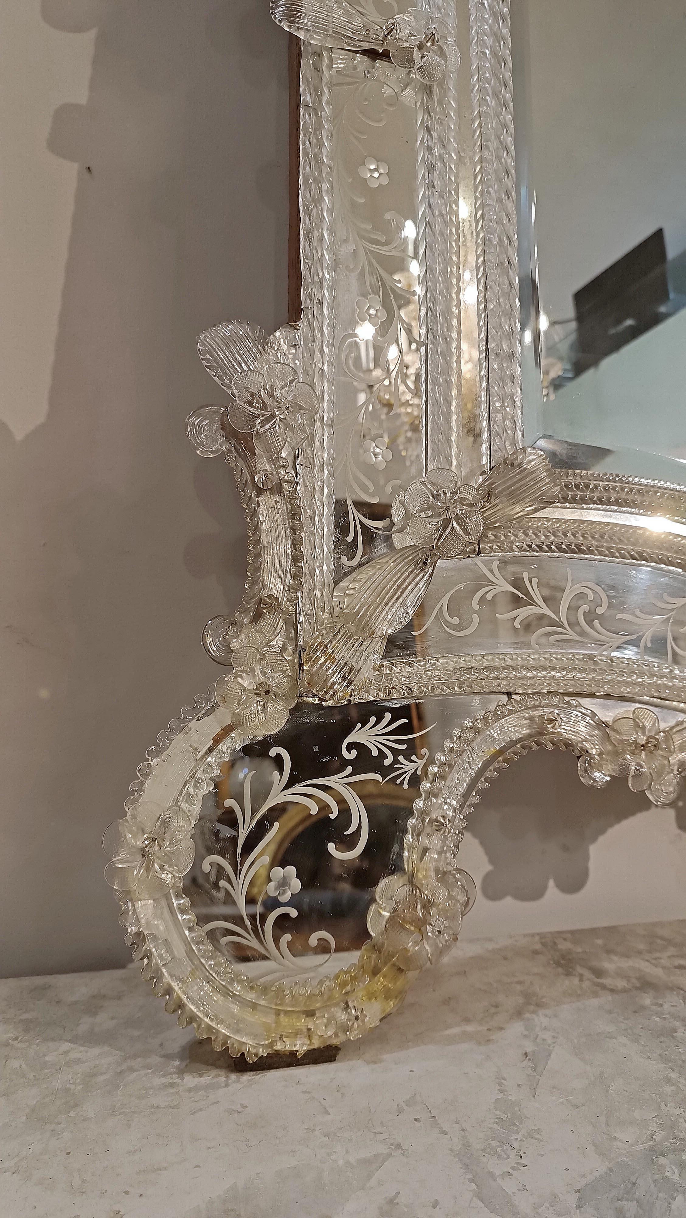 Espejo de cristal de murano de principios del siglo xix 19th Century en venta