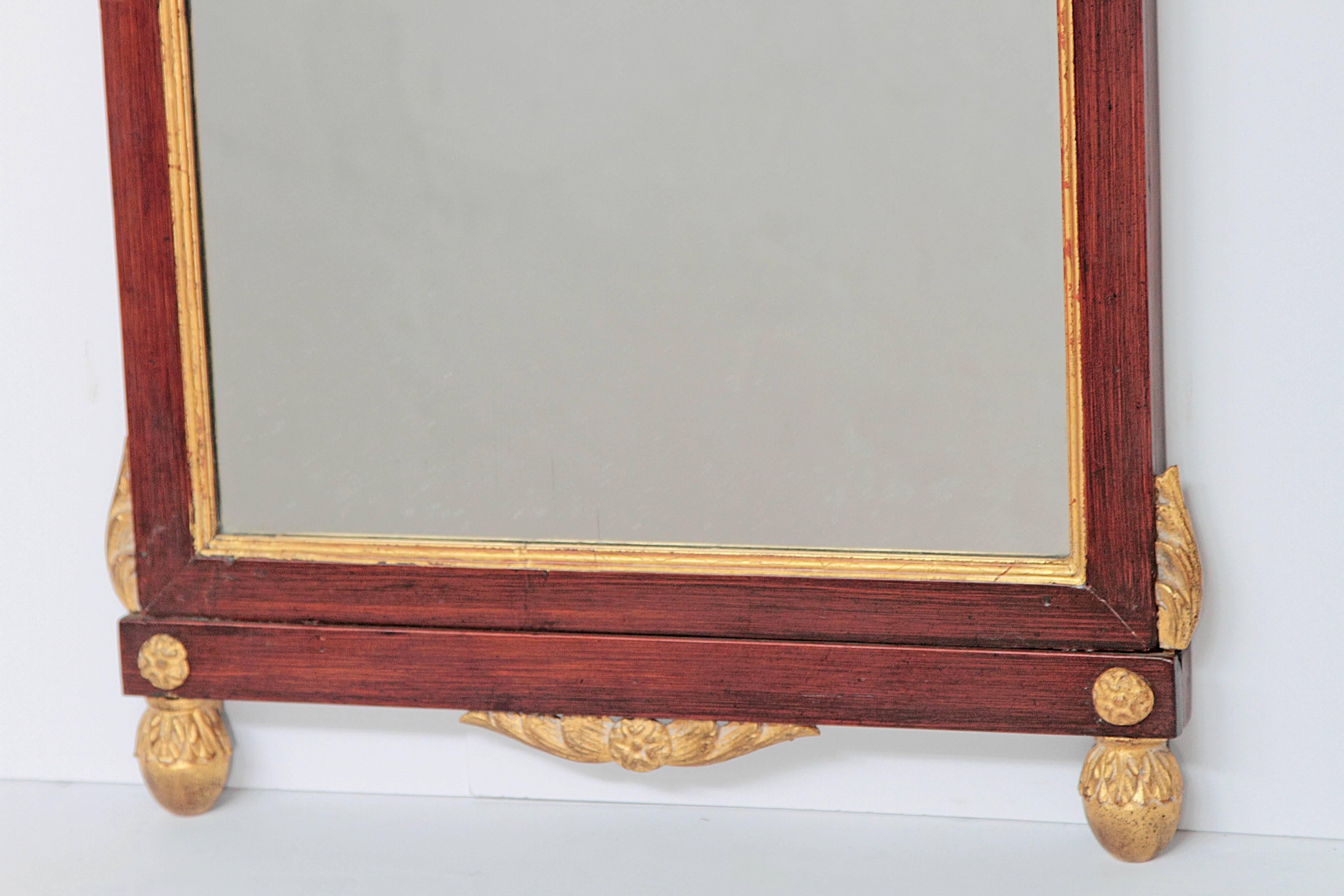 Anglais Miroir néoclassique du début du 19e siècle en vente