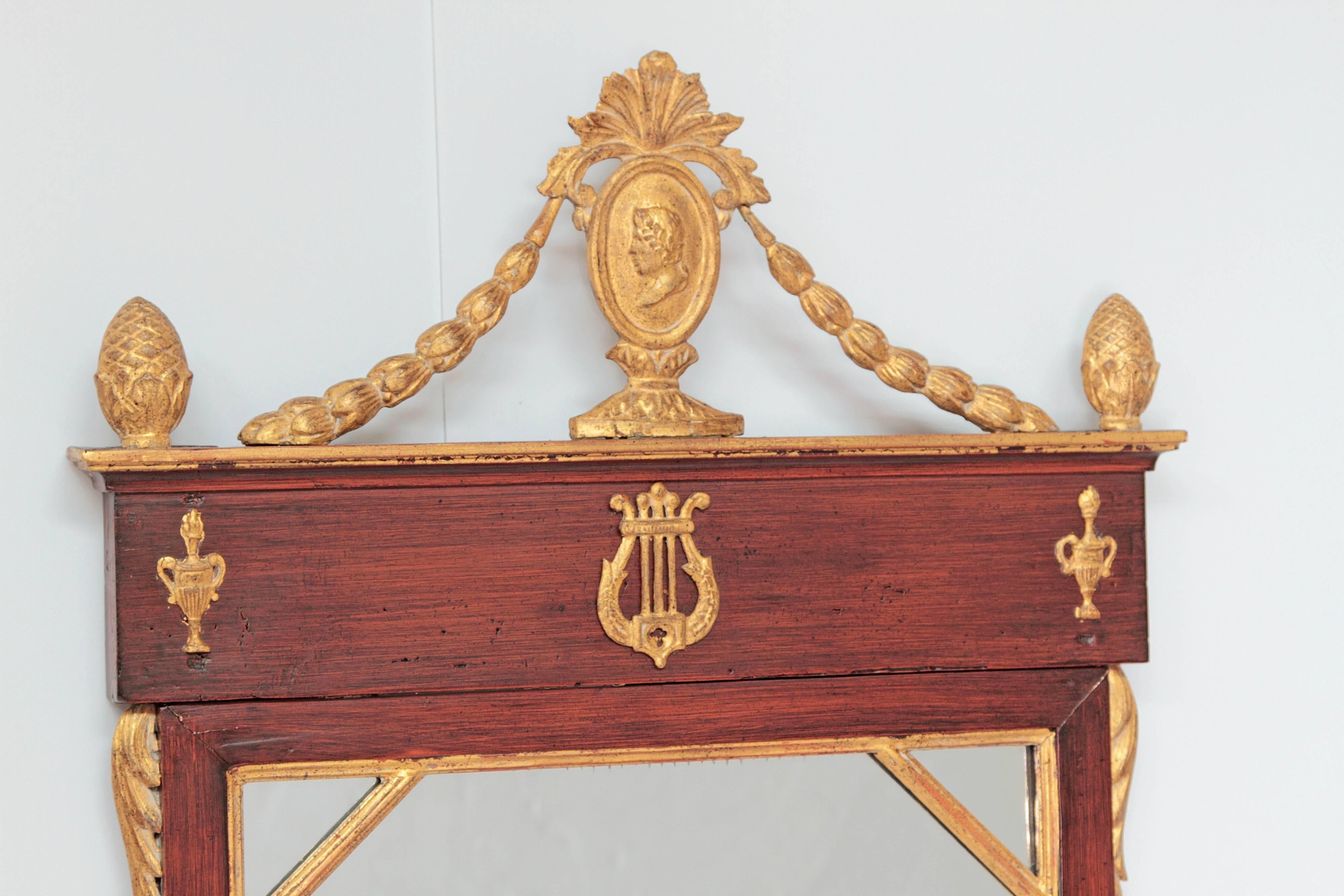 Espejo neoclásico de principios del siglo XIX en venta 2