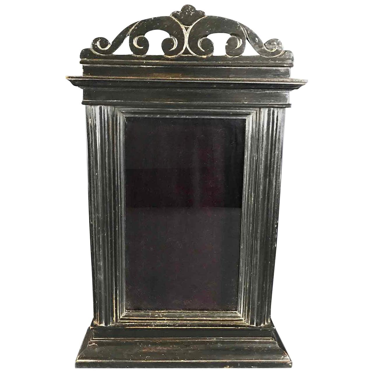 Early 19th Century Neoclassical Italian Tabletop Showcase from Arezzo  For Sale