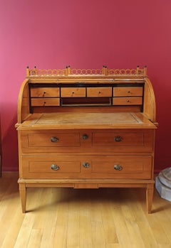 EARLY 19th CENTURY NEOCLASSICAL CHERRY ROLLER DROP-DOWN TABLE