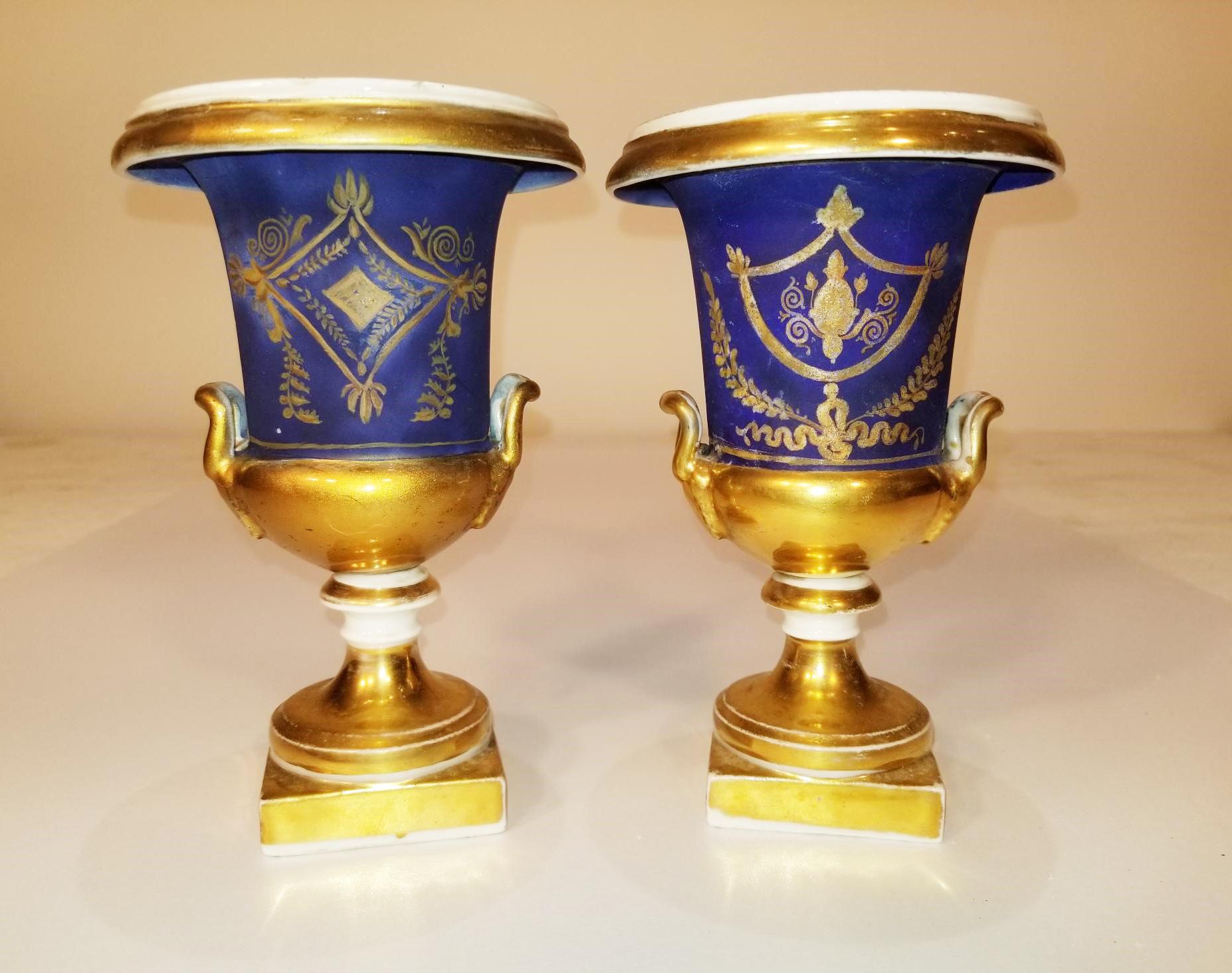 French Early 19th Century Neoclassical Old Paris Urns