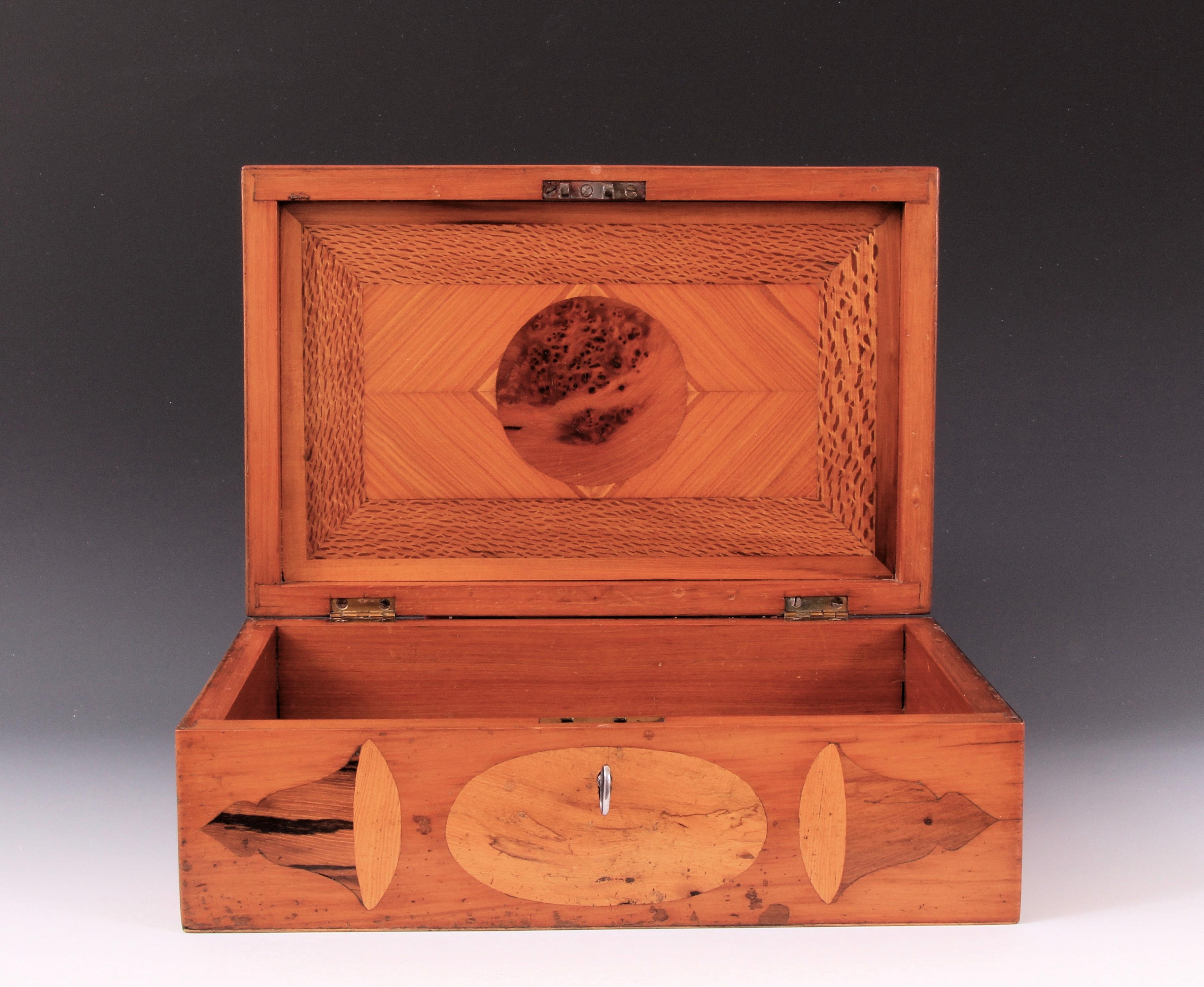 Inlay Early 19th Century New Zealand Specimen Wood Box