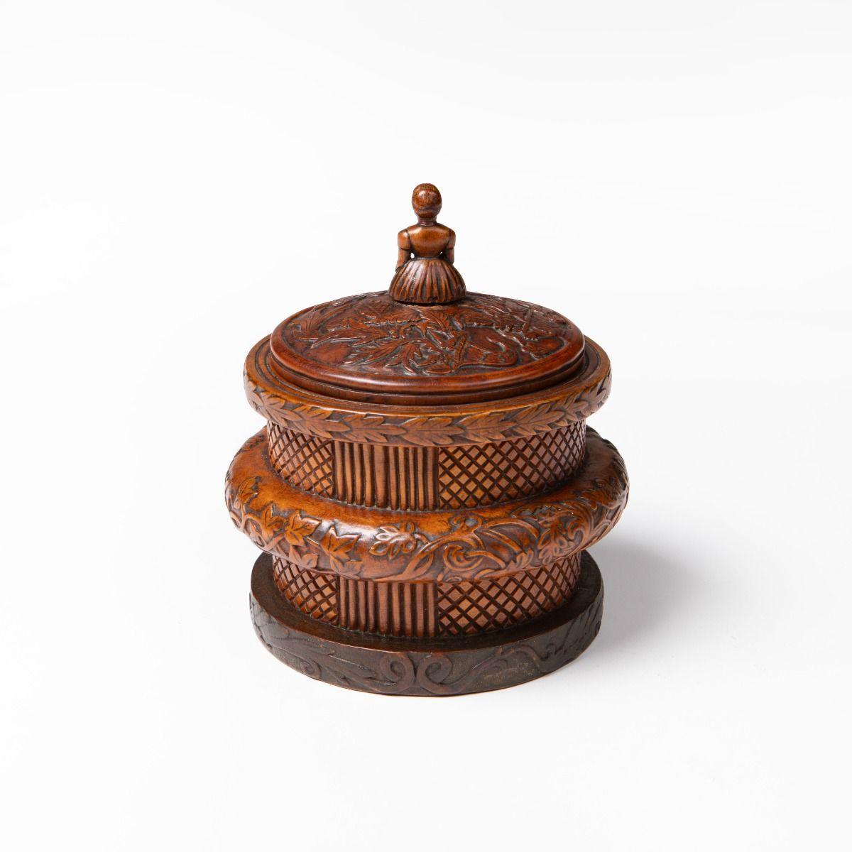 Hand-Carved Early 19th Century Norwegian Folk Art Birch Butter Box with Carved Female Finial For Sale