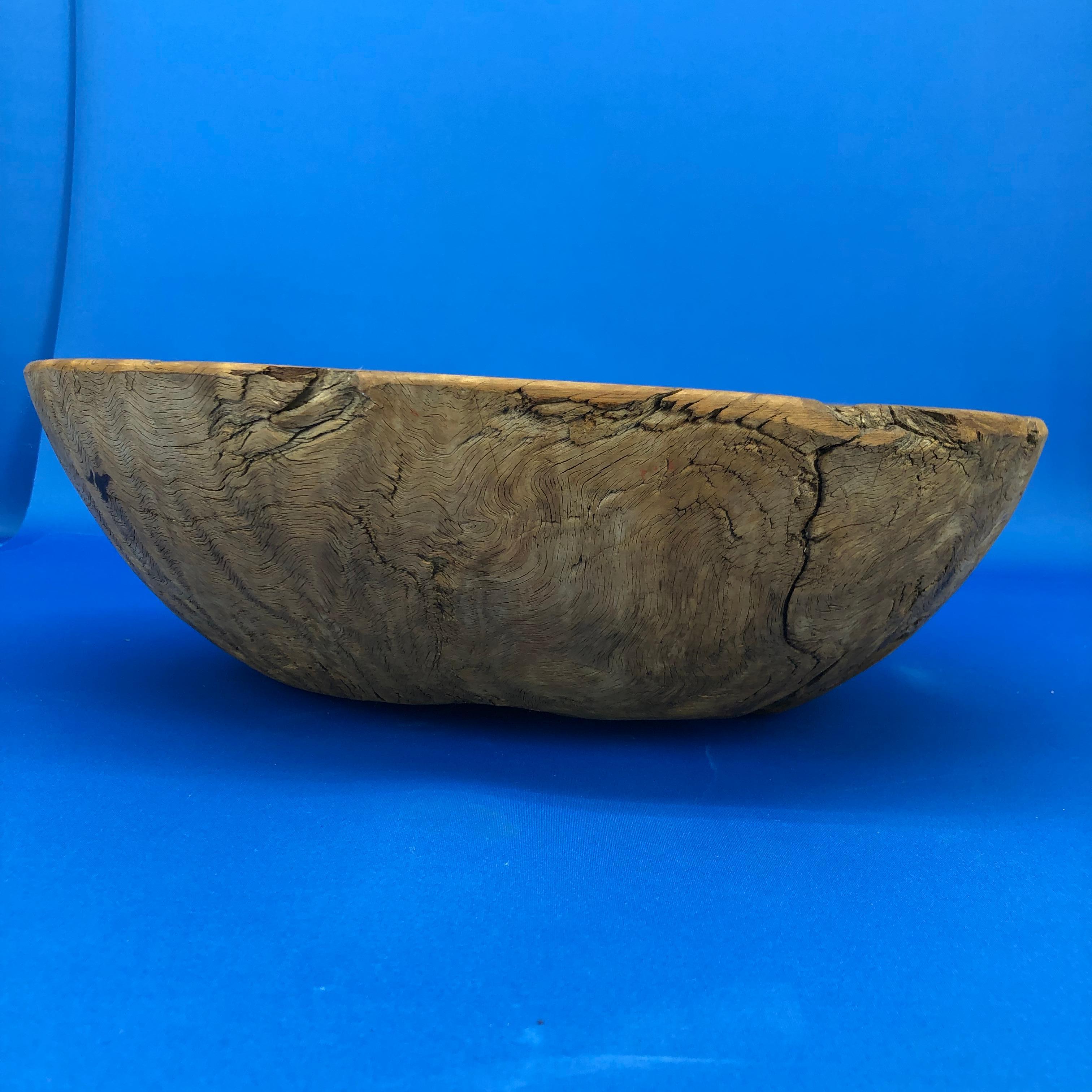 Early 19th Century Norwegian Wooden Heart Shaped Bowl 3