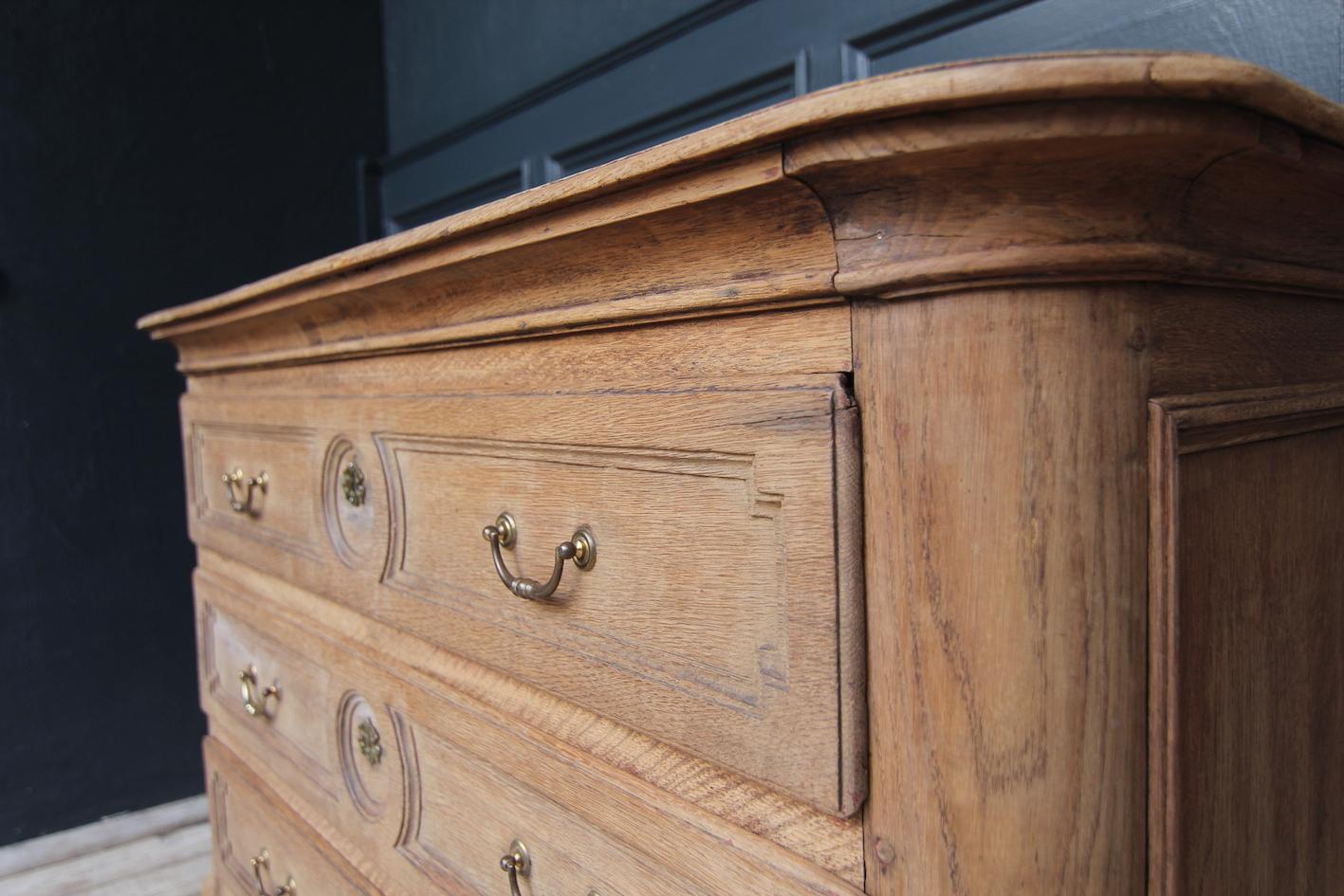 Cassettiera in Oak dell'inizio del XIX secolo in vendita 4