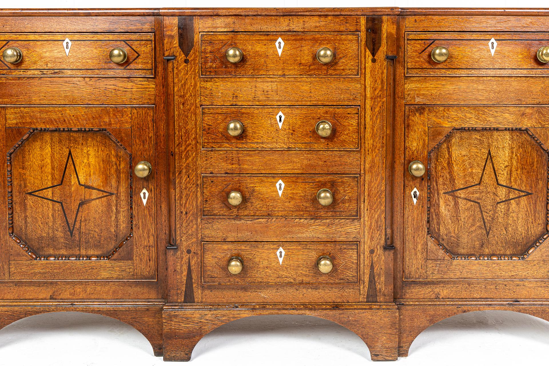 Early 19th Century, Oak Dresser Base In Good Condition In Gloucestershire, GB