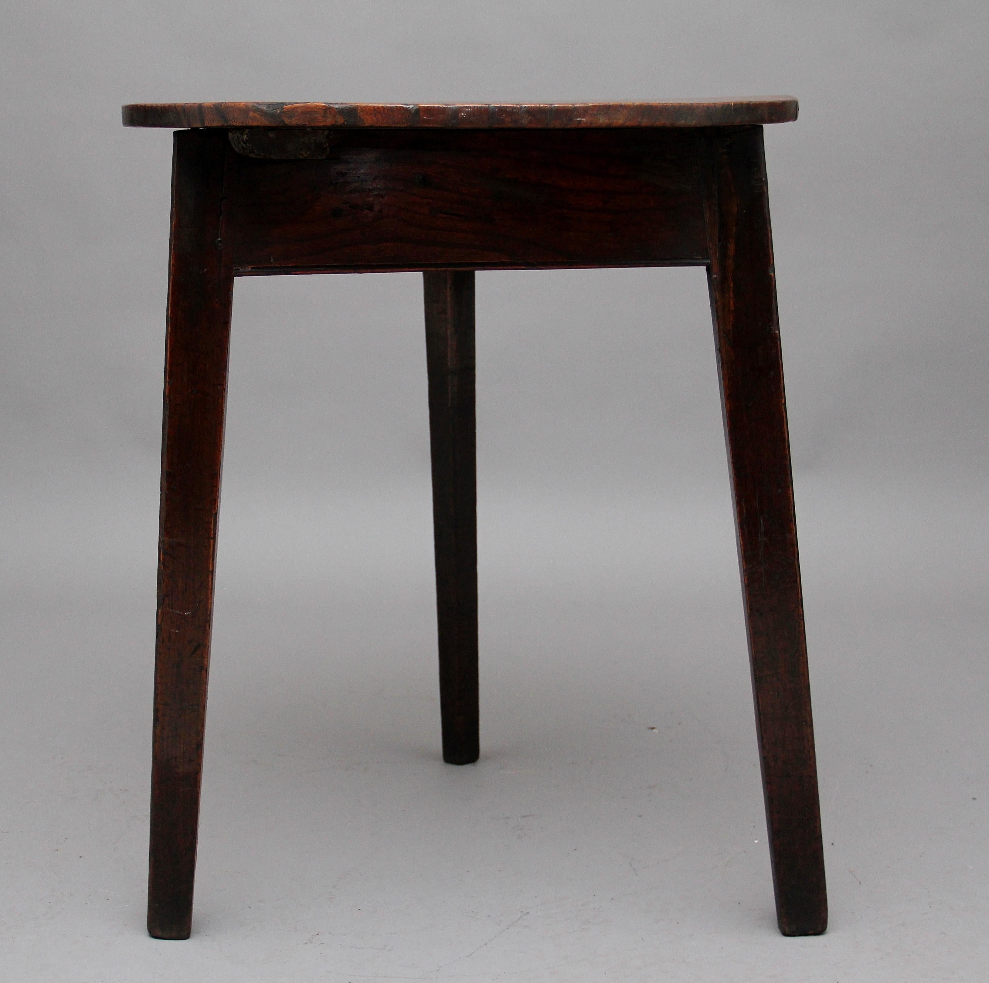 British Early 19th Century Oak and Elm Cricket Table
