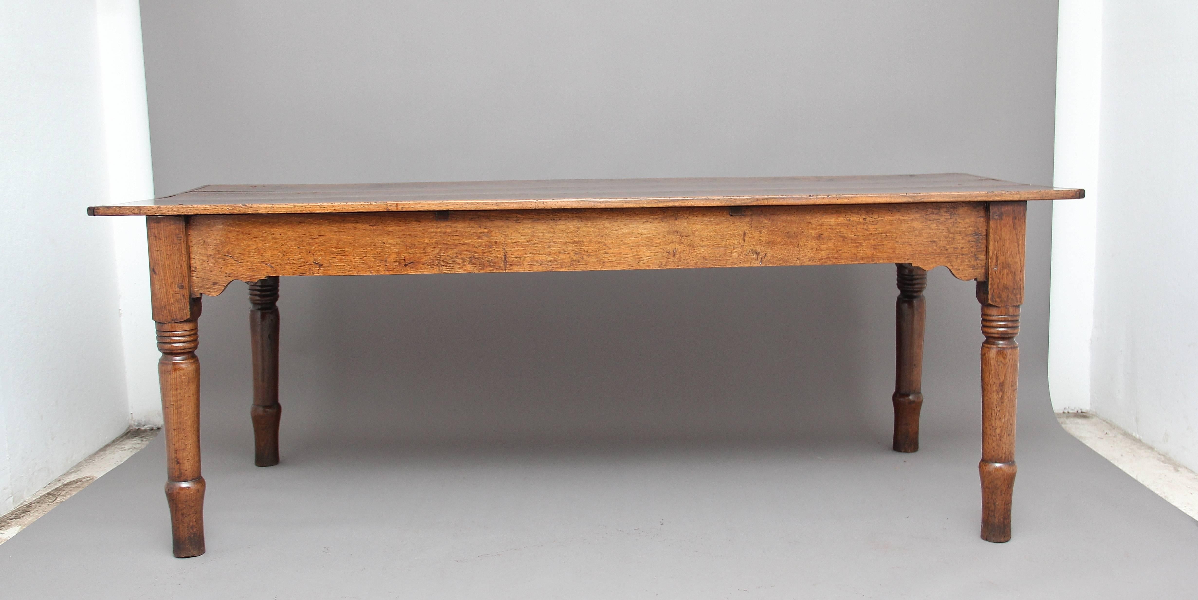 English Early 19th Century Oak Farmhouse Table