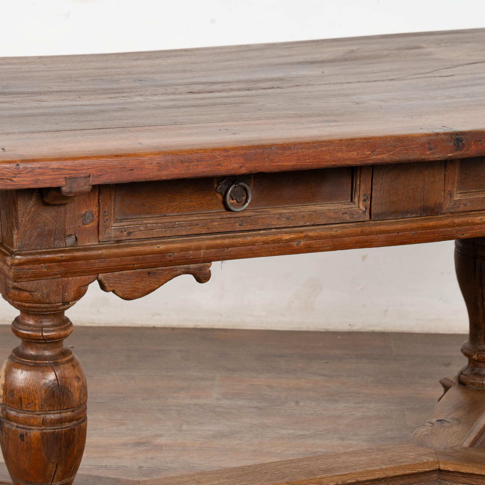 Table de bibliothèque réfectoire en Oak du début du 19ème siècle avec deux tiroirs en vente 4
