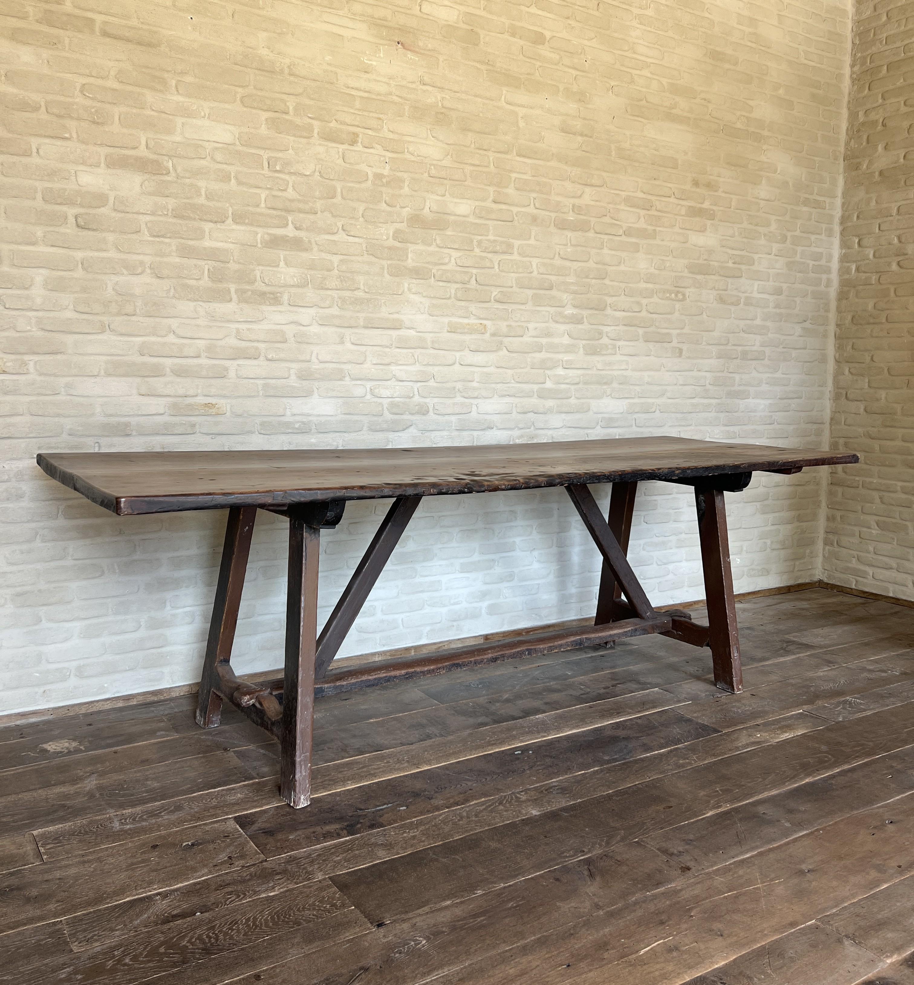 Mesa caballete de refectorio de roble de principios del siglo XIX en Bueno estado para la venta en Vosselaar, BE