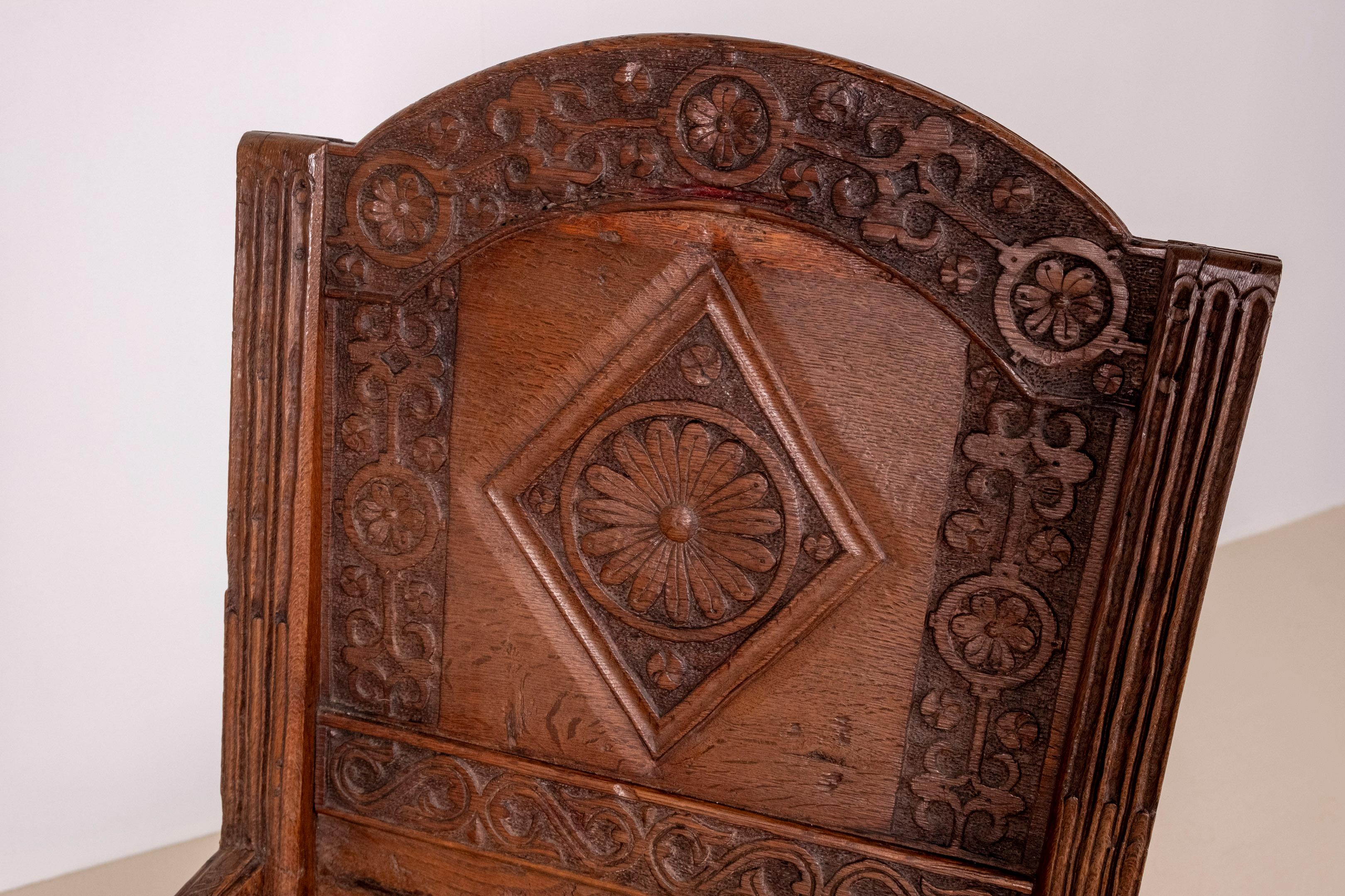 Silla con arrimadero de roble de principios del siglo XIX en venta 13
