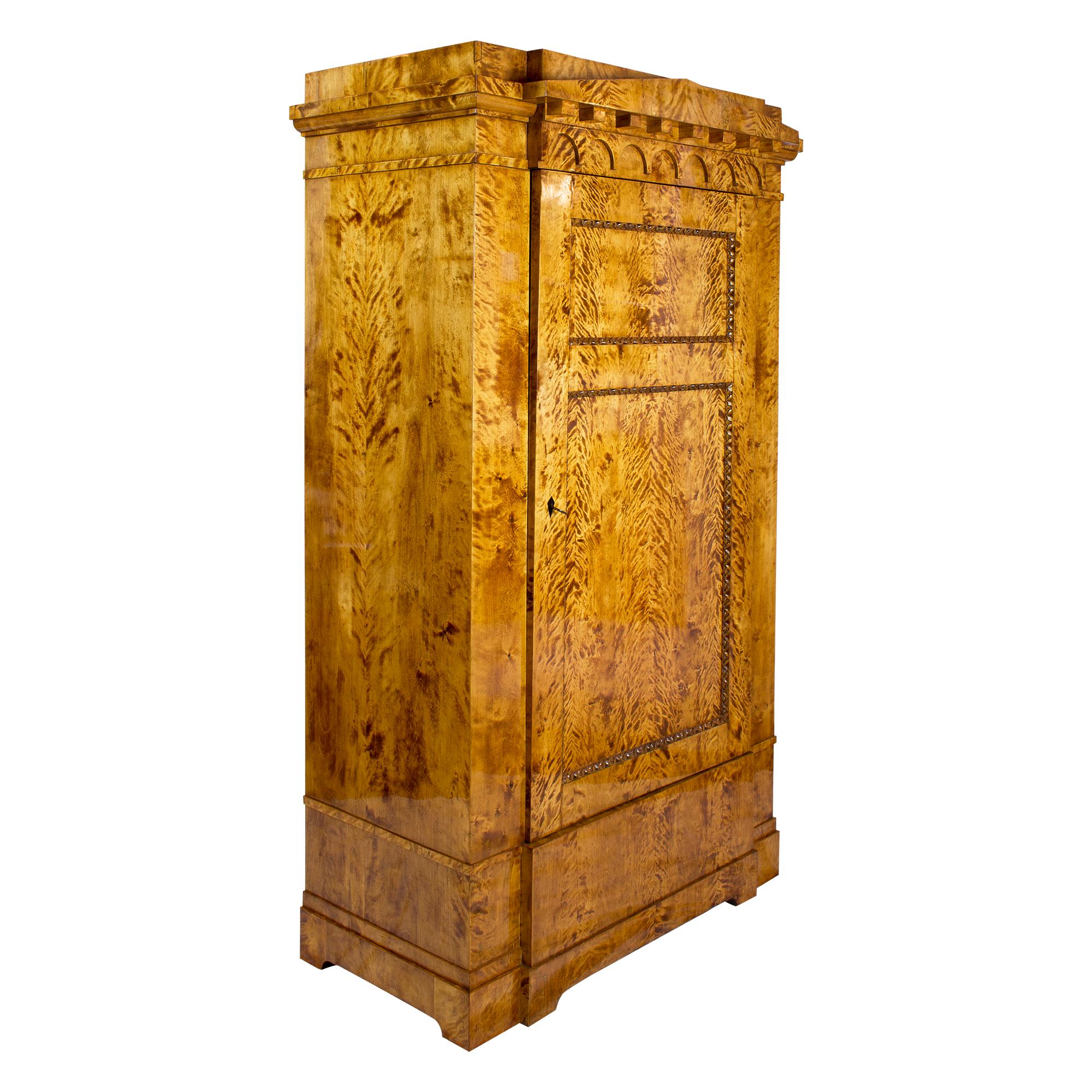Early 19th Century One-Door Biedermeier Flamed Birch Armoire / Cabinet For Sale 1