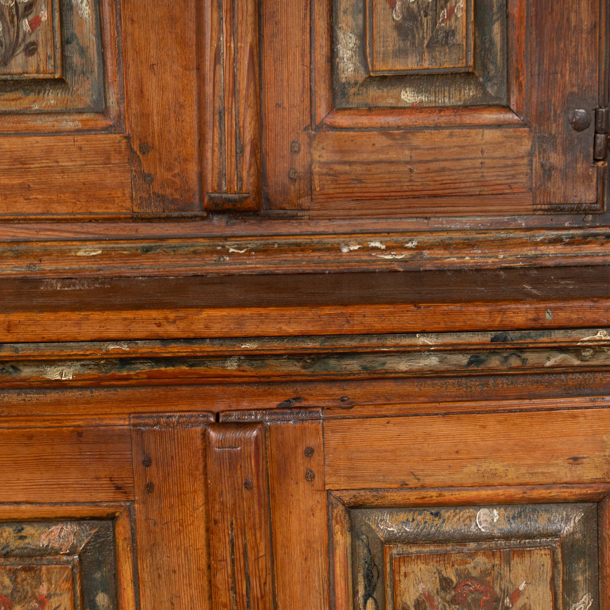 Armoire suédoise en pin peint du début du 19e siècle en vente 5