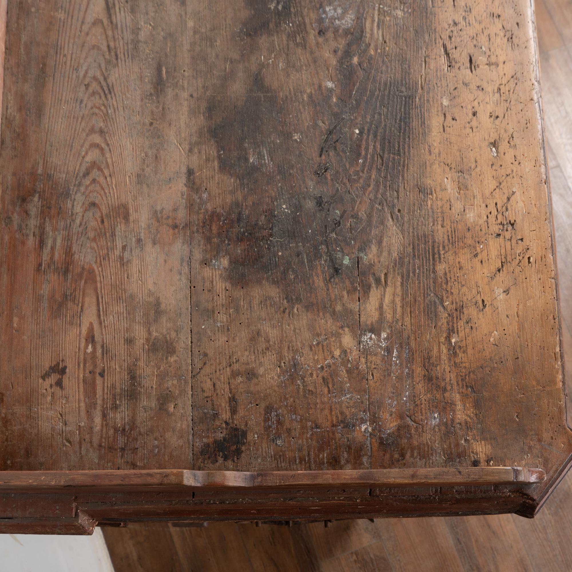 Early 19th Century Original Red Painted Swedish Pine Sideboard Buffet en vente 3
