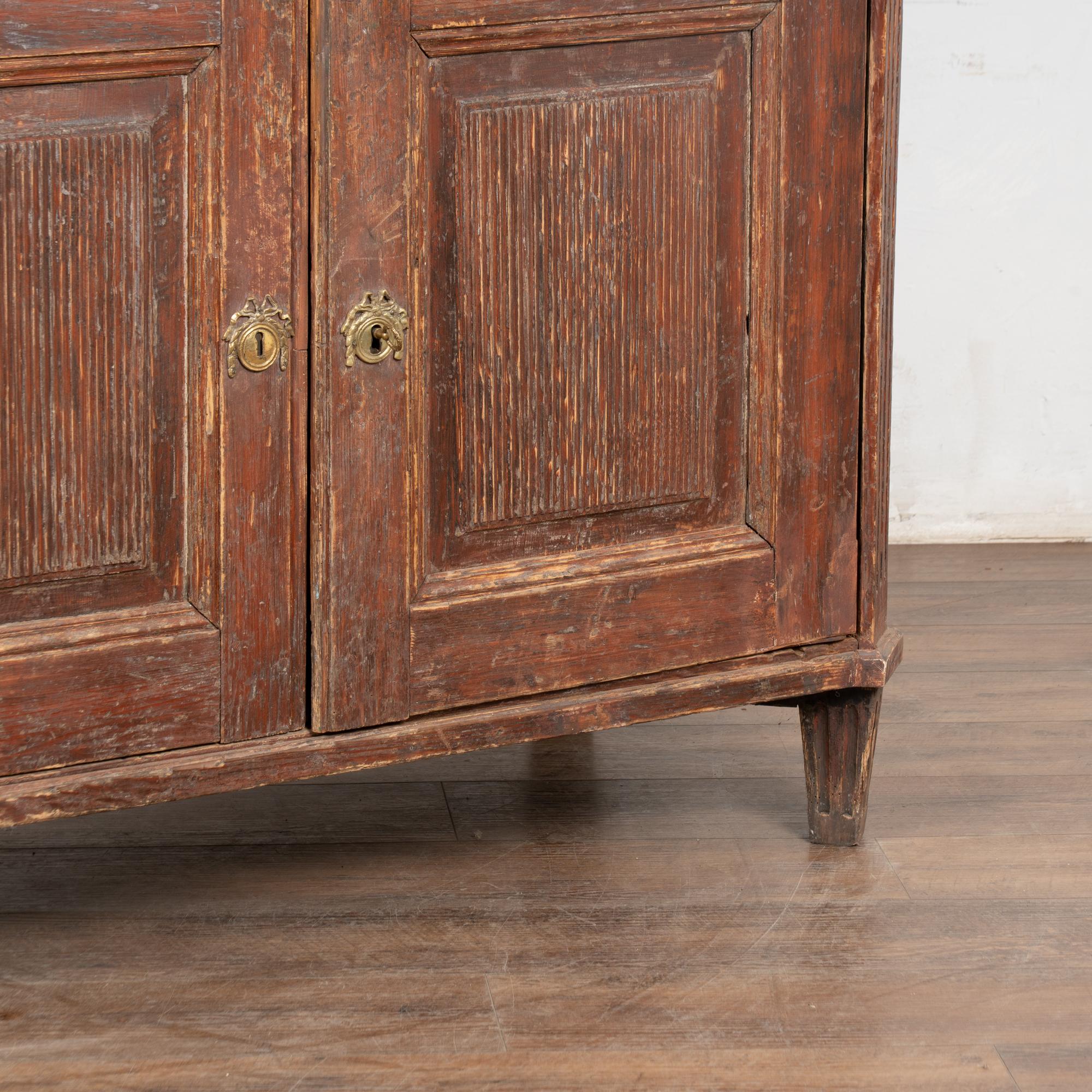 Early 19th Century Original Red Painted Swedish Pine Sideboard Buffet en vente 6
