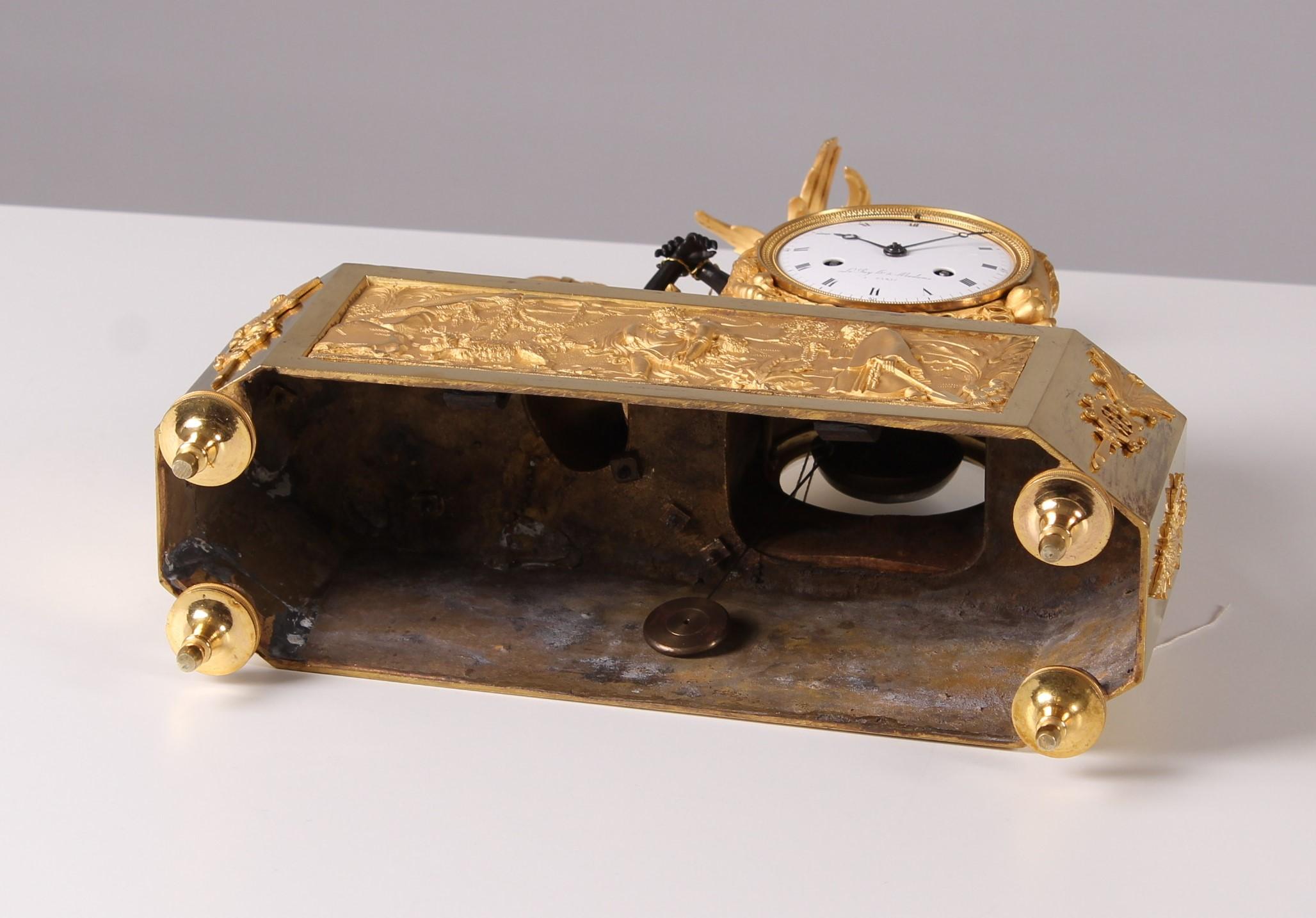 Early 19th Century Ormolu Mantel Clock, Atala freeing Chactas, Paris, circa 1810 For Sale 7