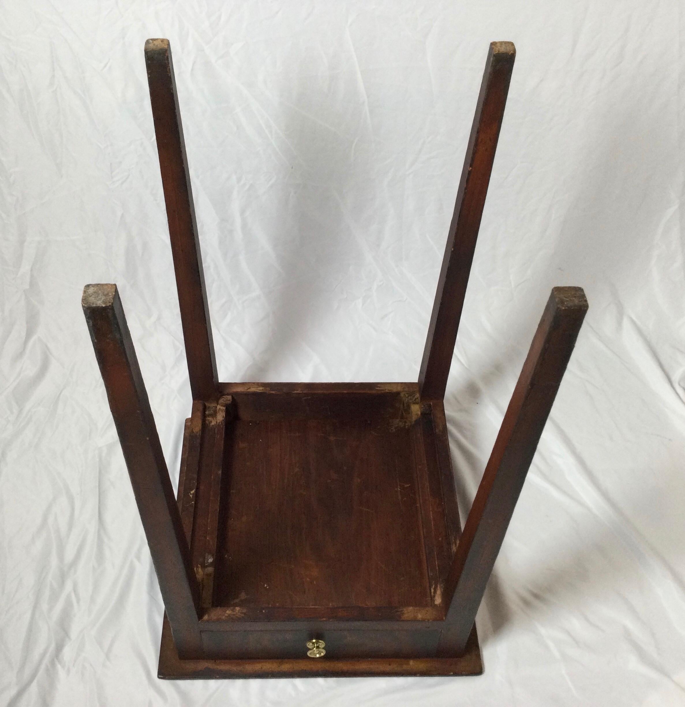 Pine Early 19th Century Paint Decorated Table Stand For Sale