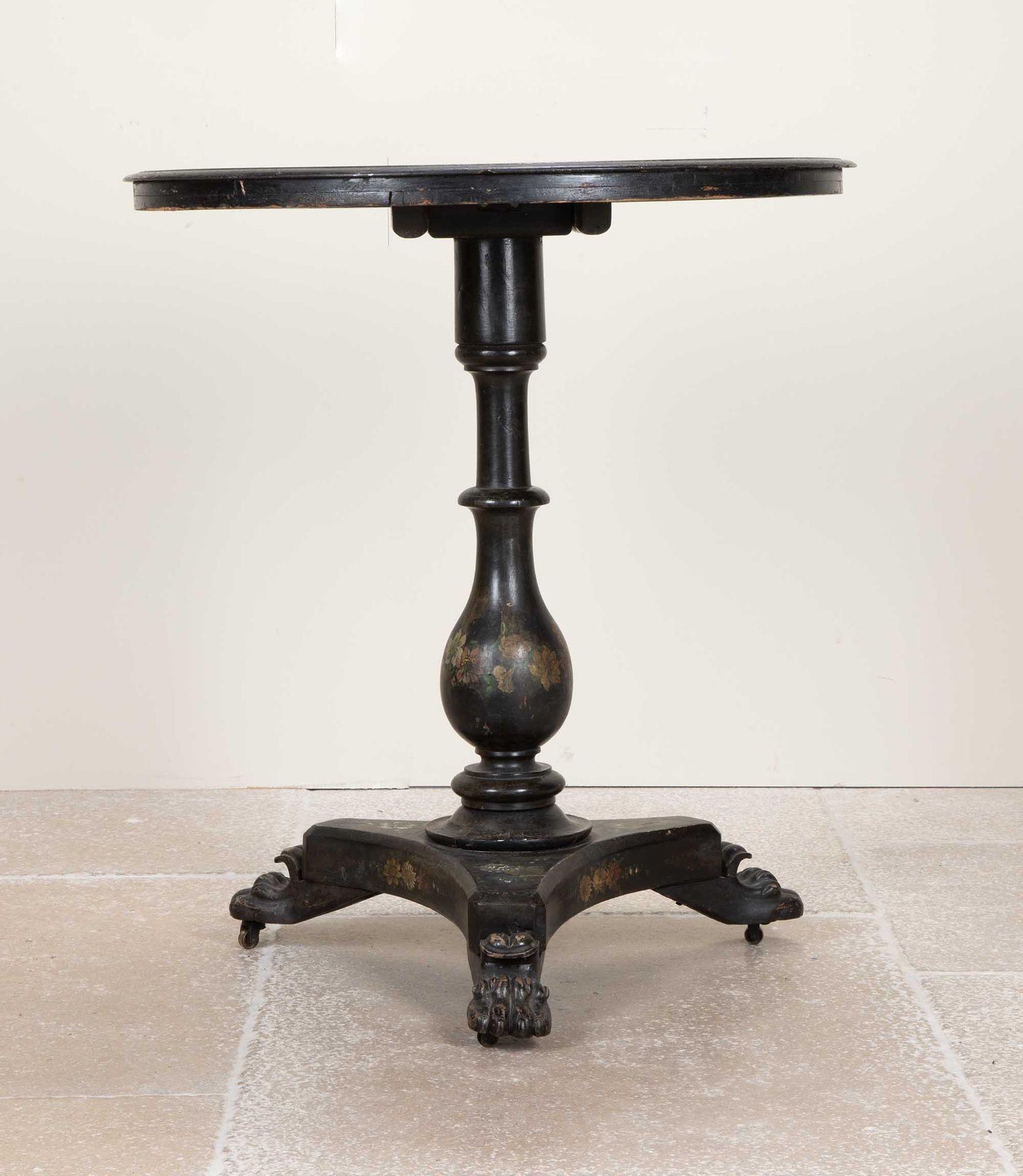 Early 19th Century painted slate japanned Pontypool table.
Circa 1840.