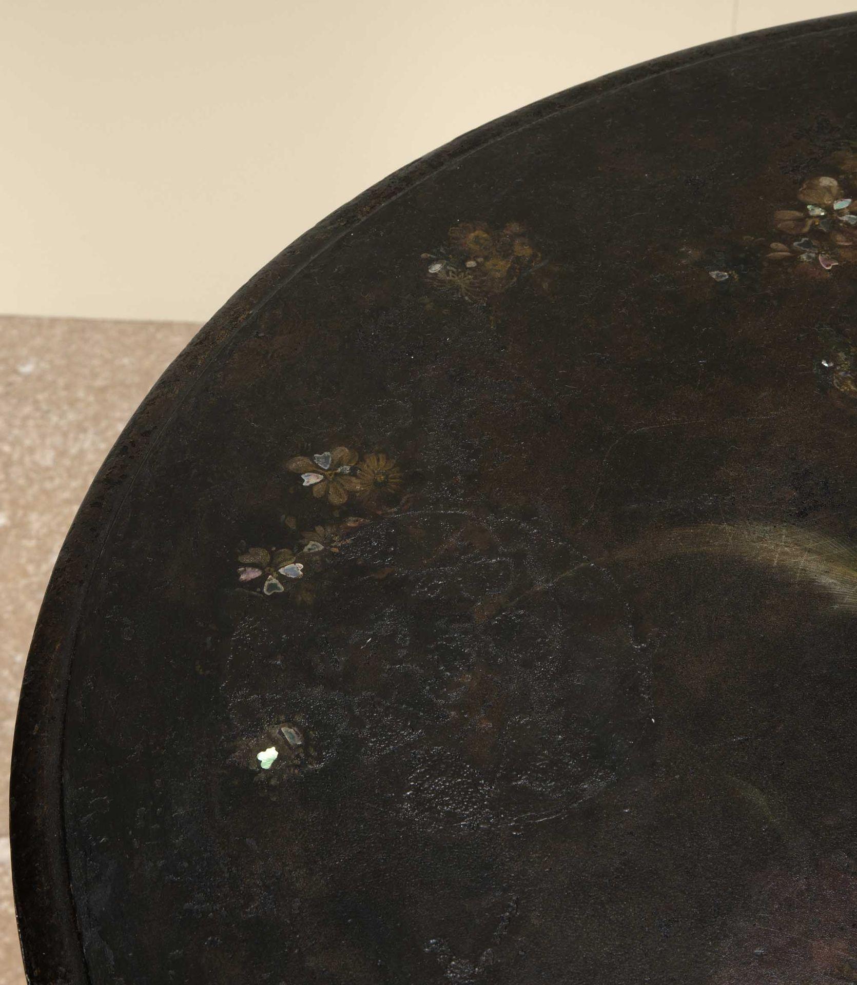 Mesa Pontypool de pizarra pintada y japonizada de principios del siglo XIX en Bueno estado para la venta en Gloucestershire, GB